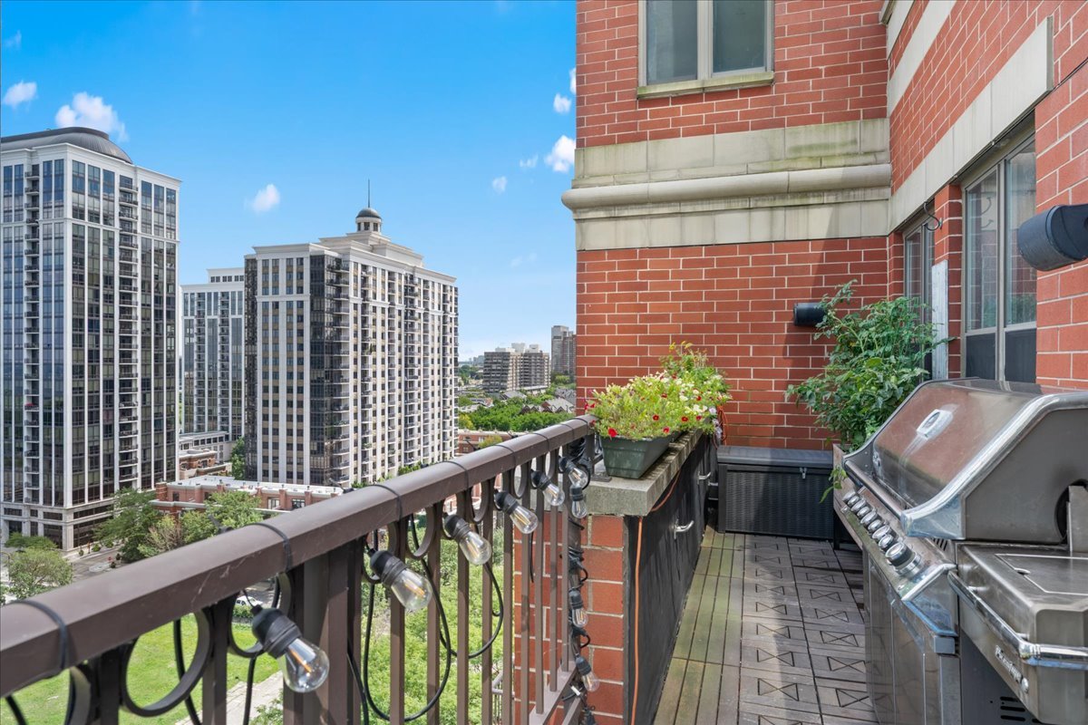 1250 S Indiana Avenue Unit: 1201
