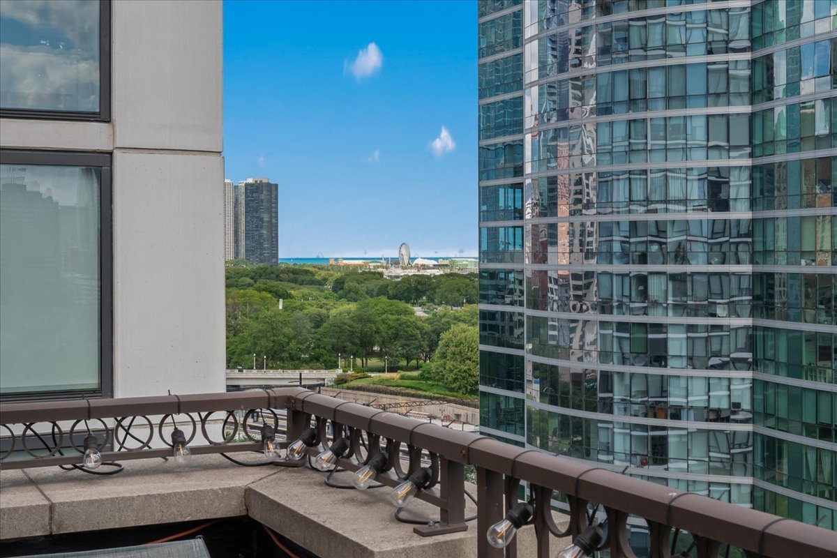 1250 S Indiana Avenue Unit: 1201