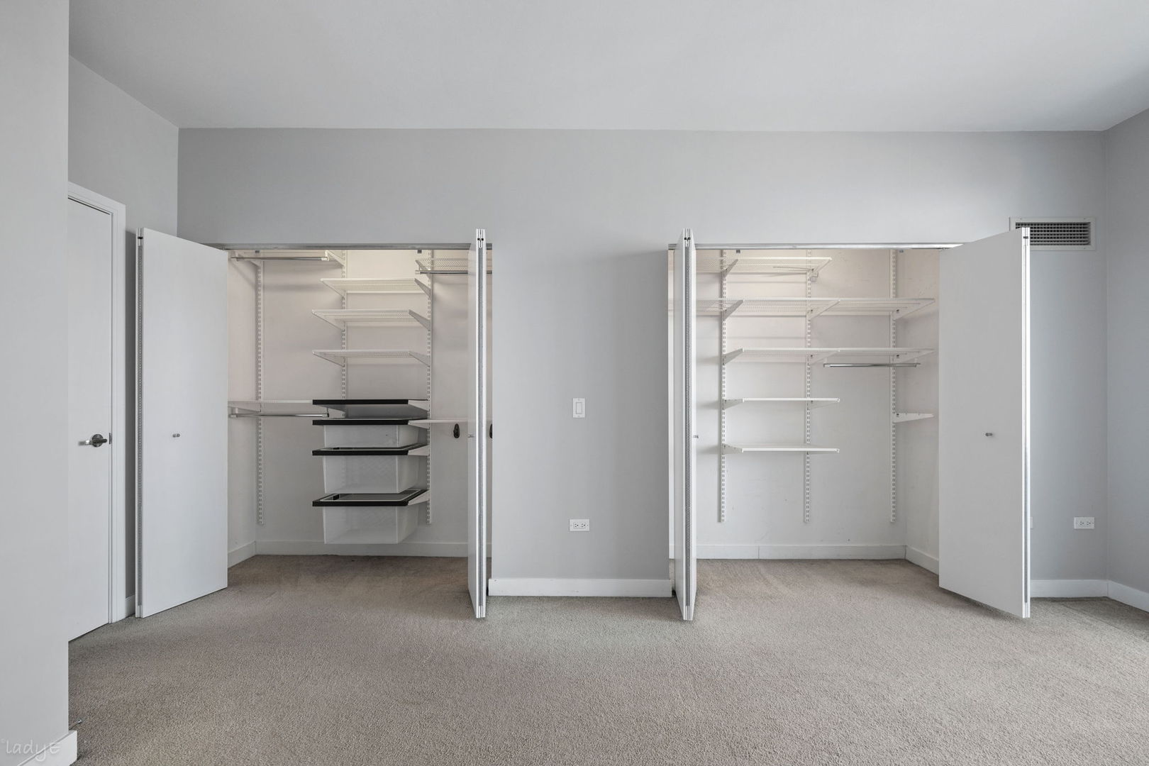 8 E Randolph Street Unit: 3202
