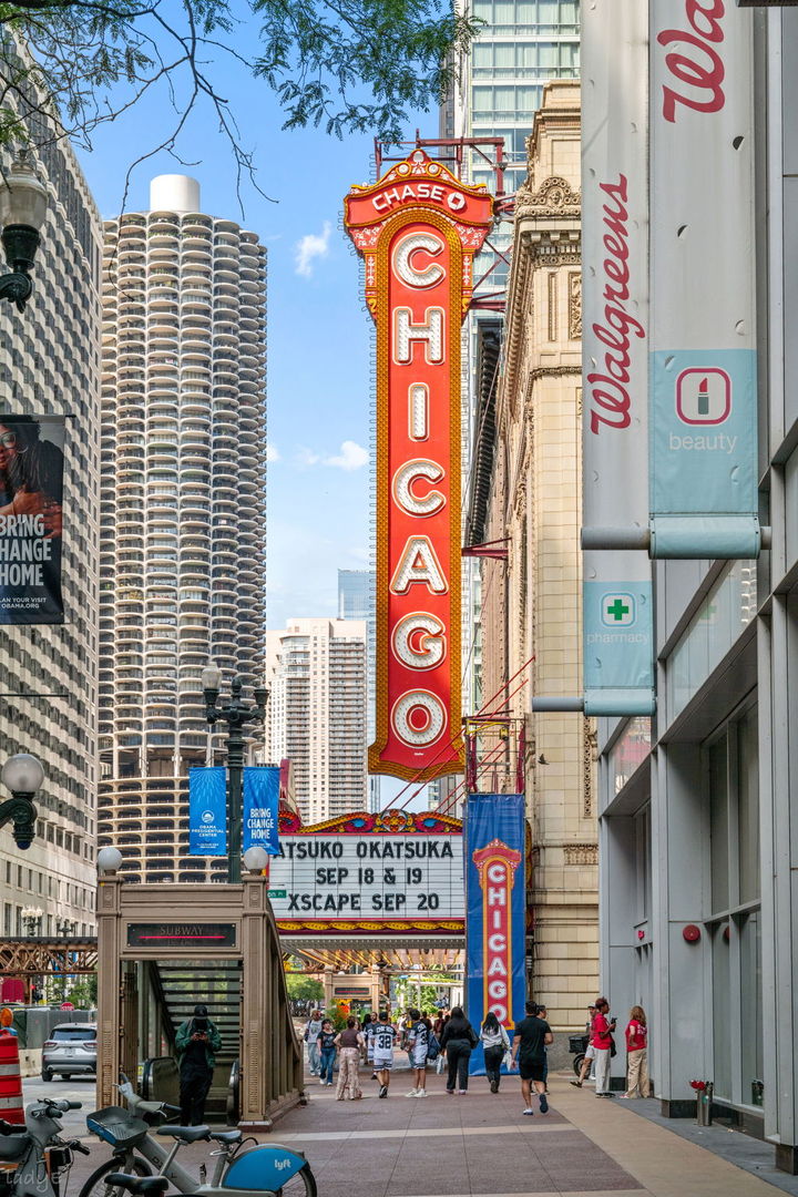 8 E Randolph Street Unit: 3202