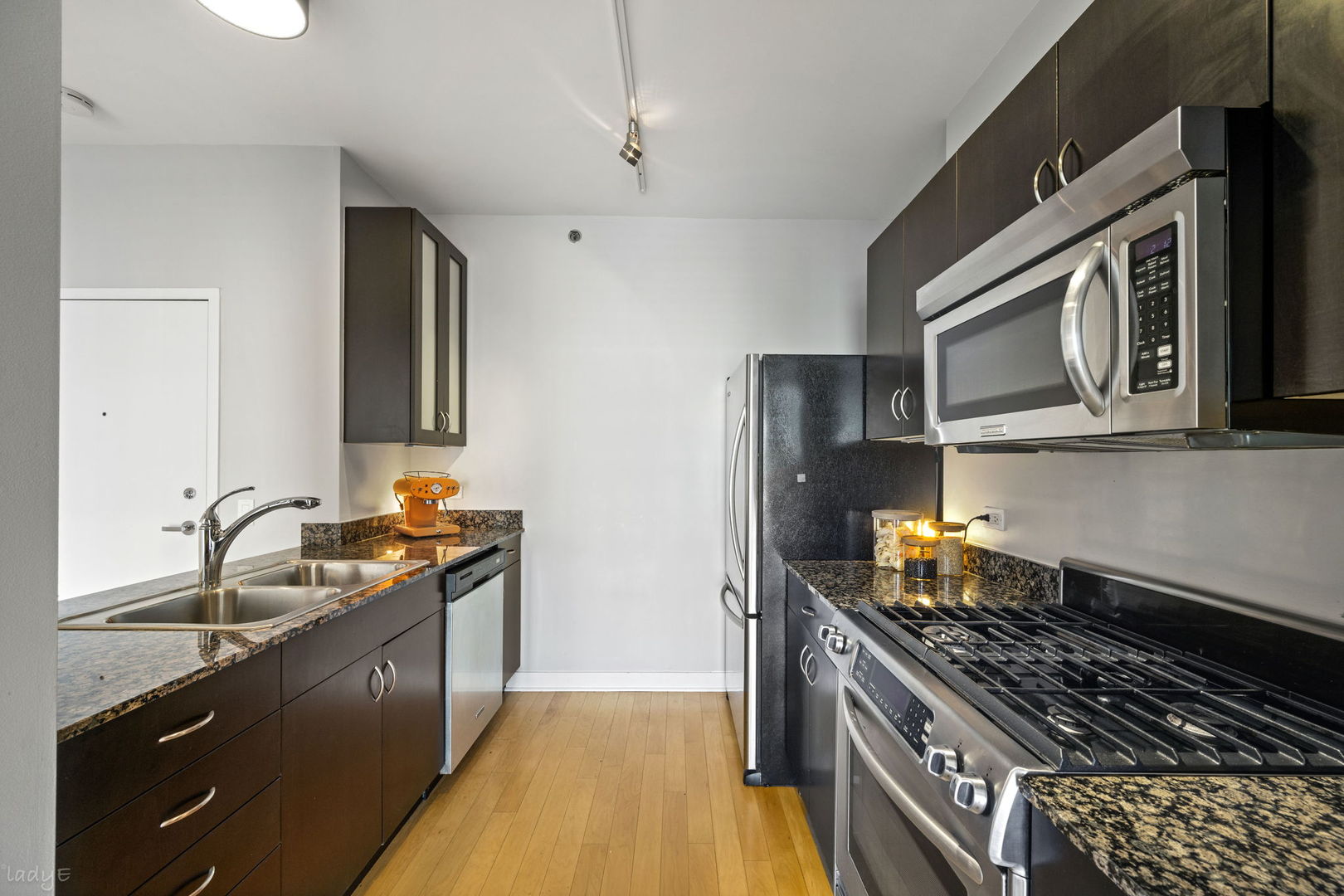 8 E Randolph Street Unit: 3202