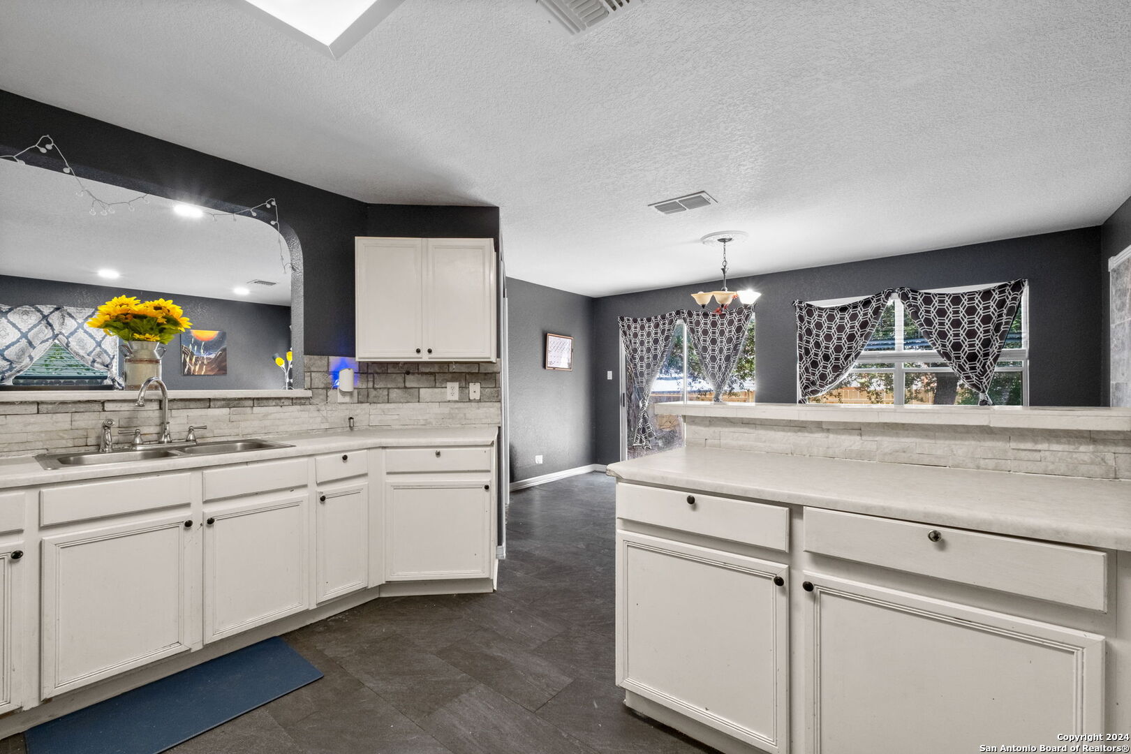 9962 SHADY MEADOWS