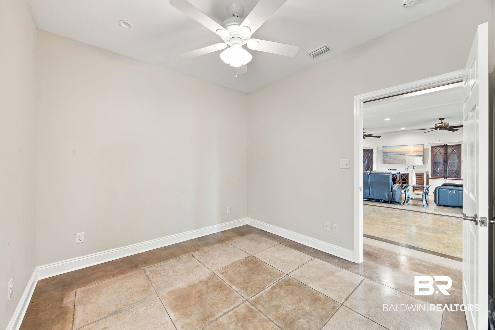 15896 County Road 73