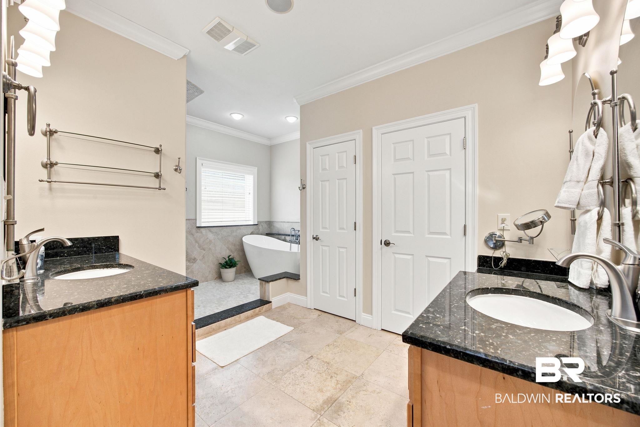 15896 County Road 73