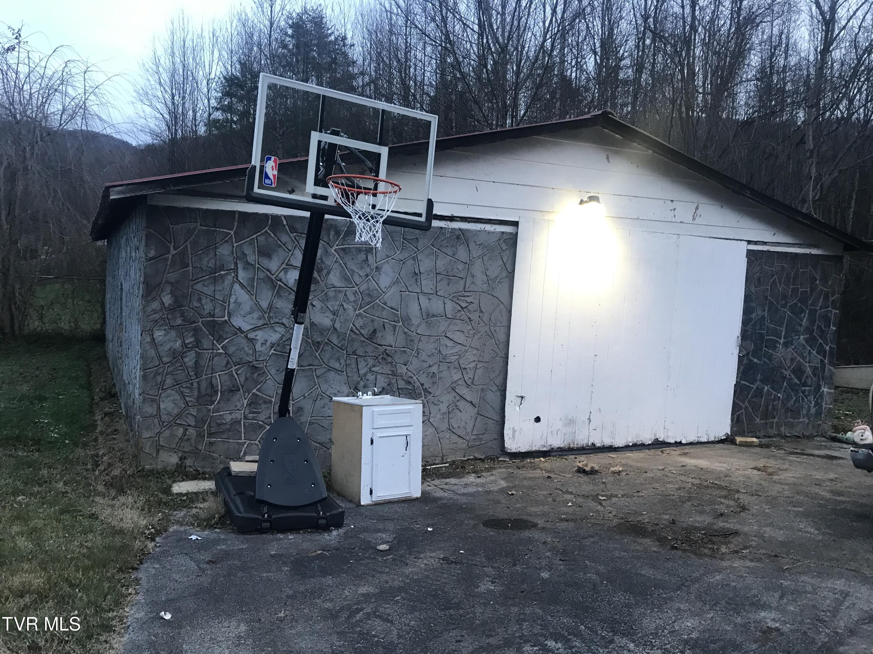 1162 Blue Springs Road