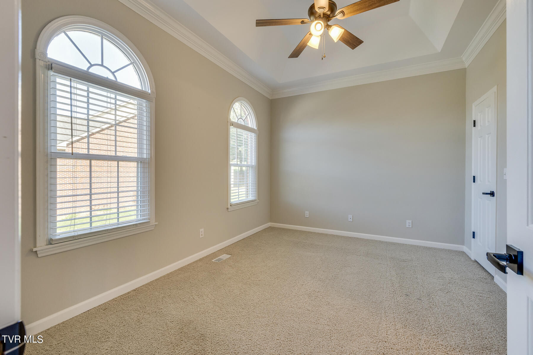 419 Andover Court, 419