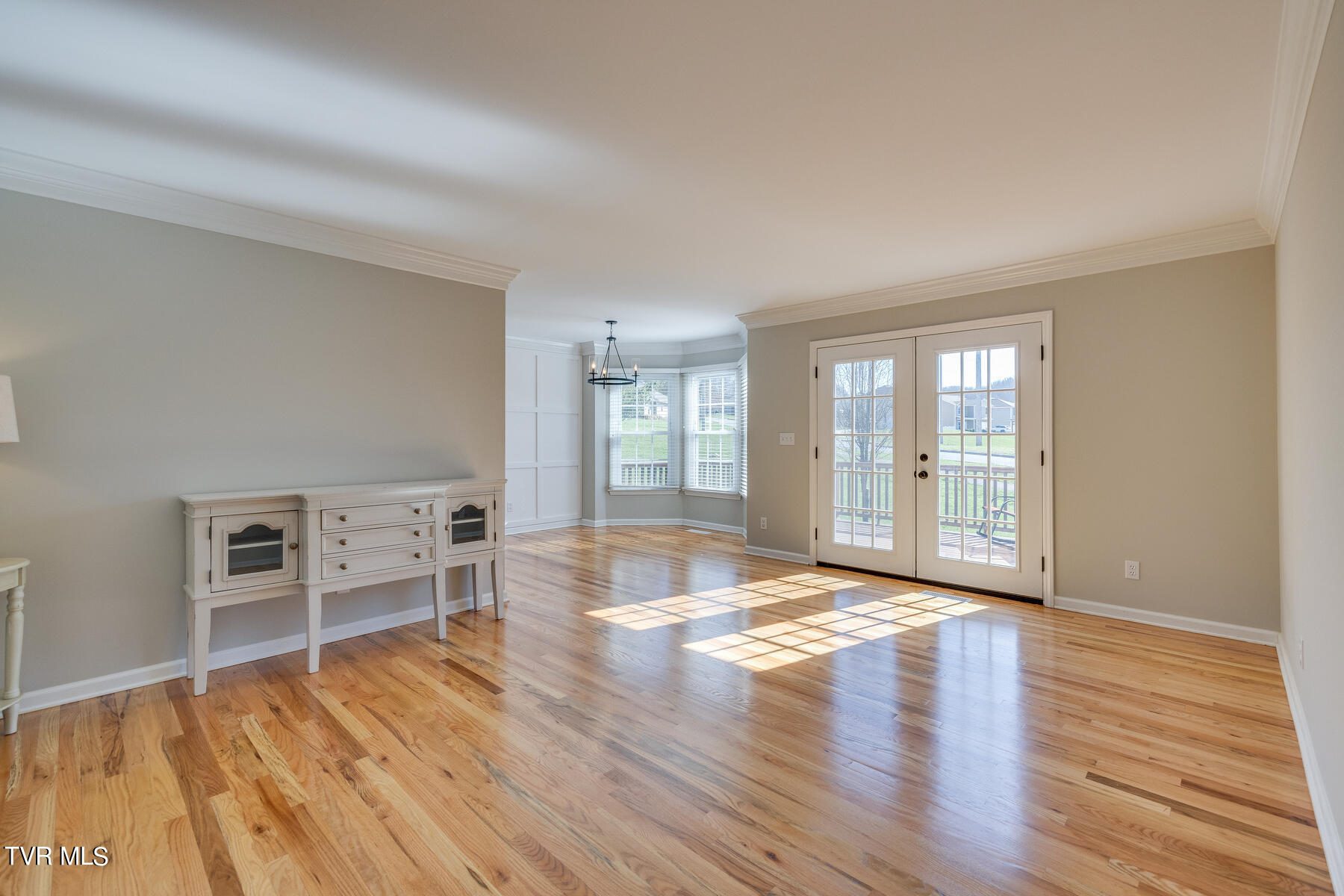 419 Andover Court, 419