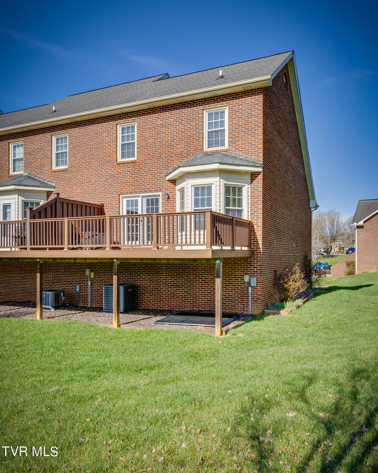 419 Andover Court, 419