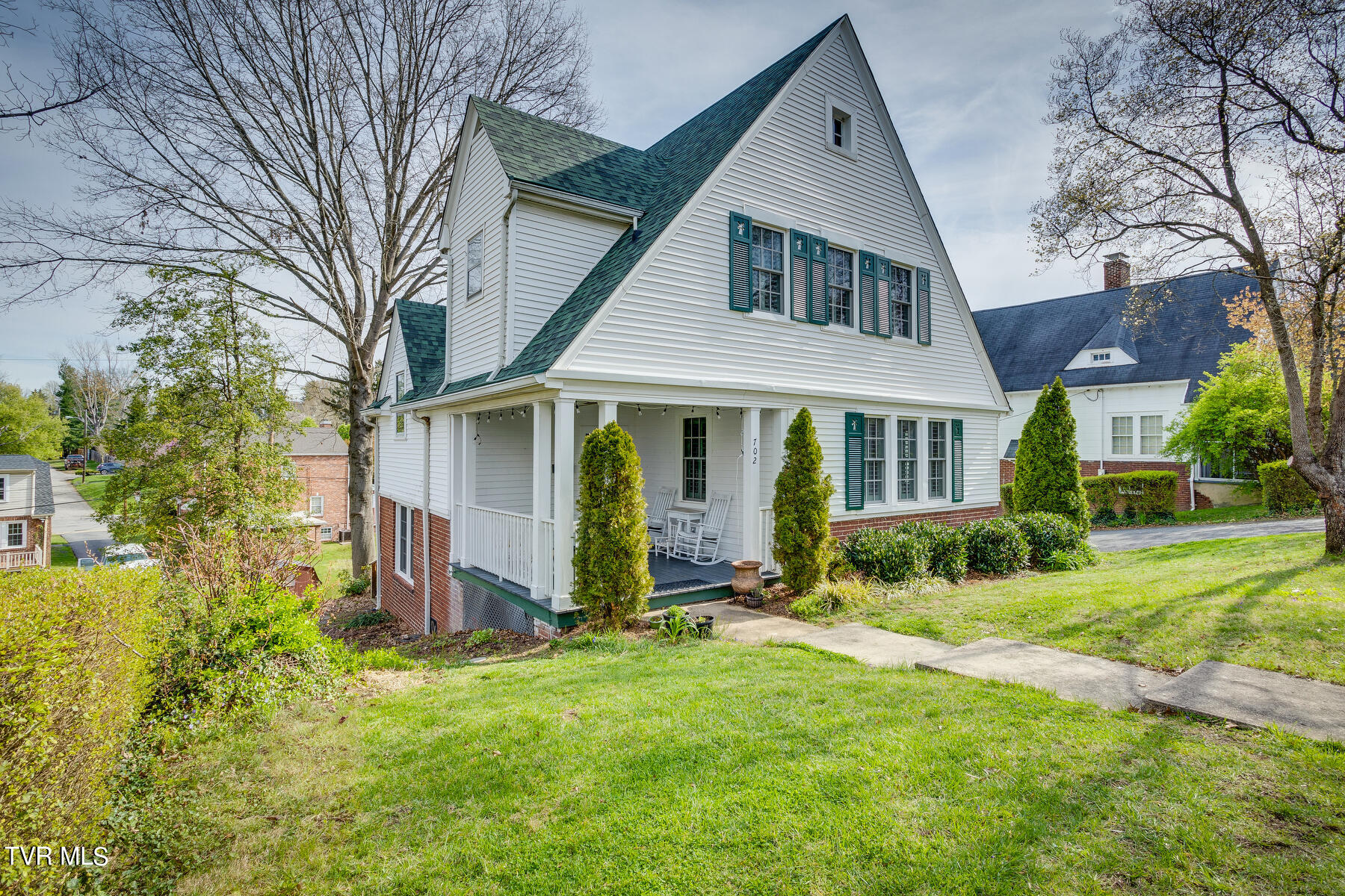702 Yadkin Street