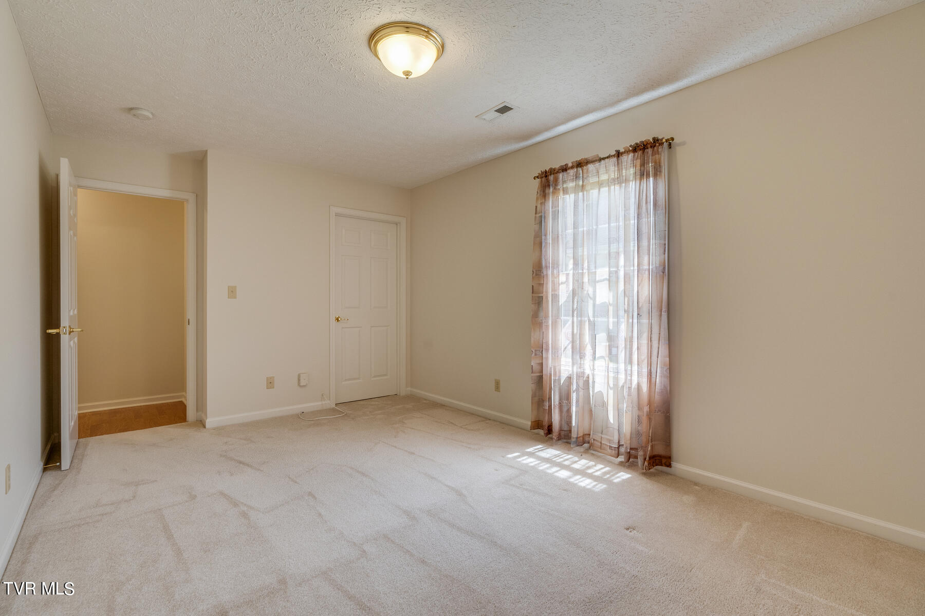 1406 Lodge Pine Walk, 1406