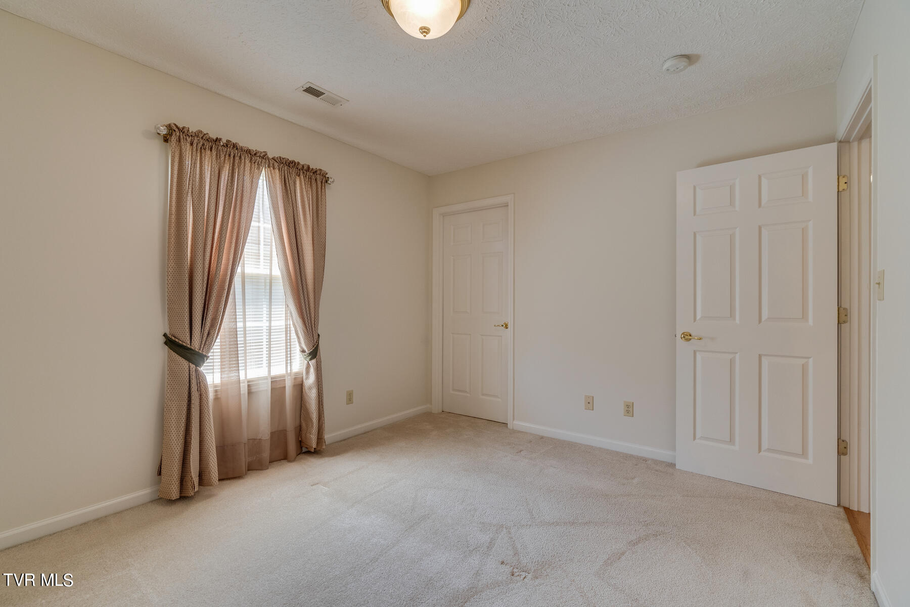 1406 Lodge Pine Walk, 1406