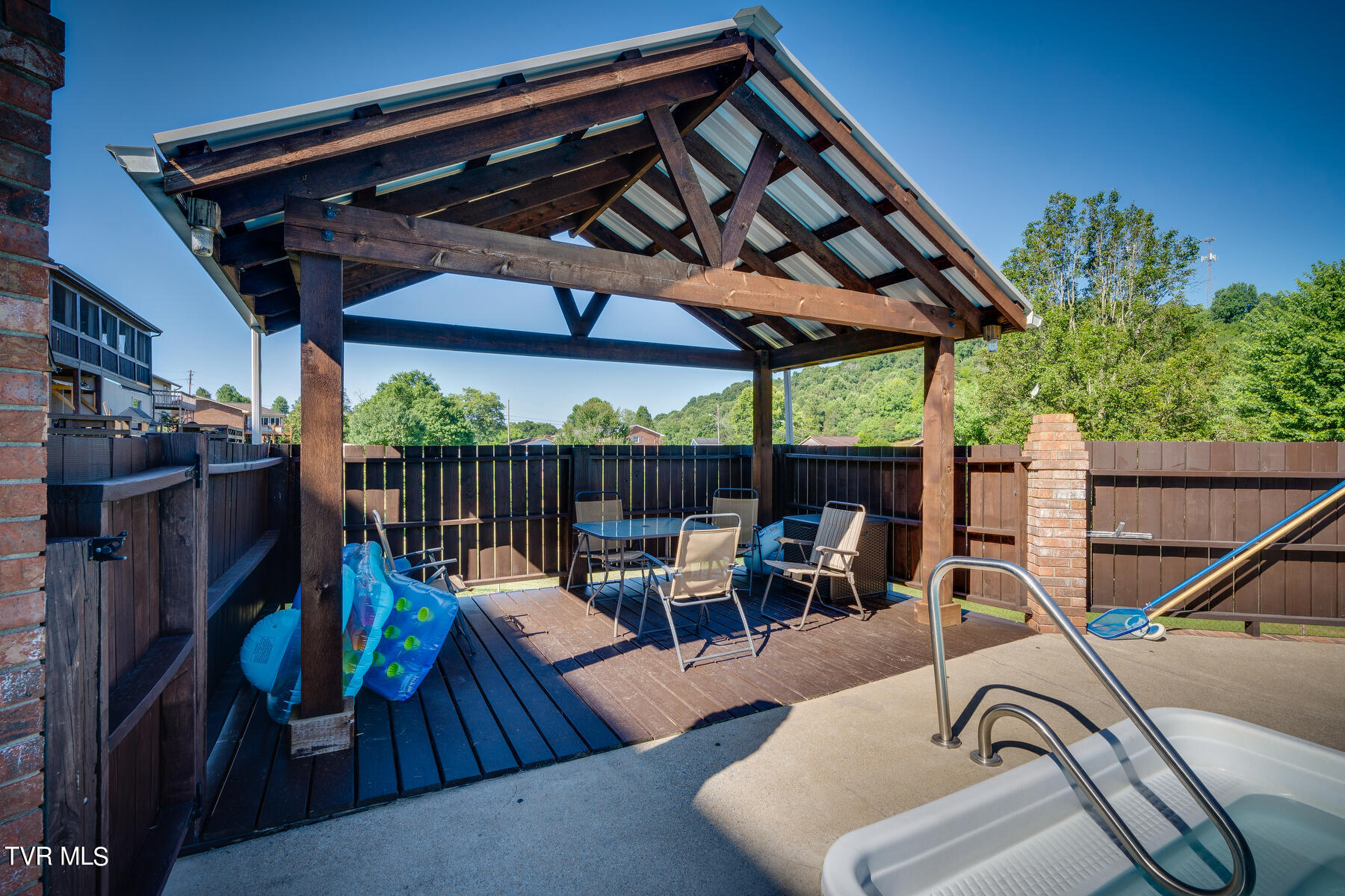 3912 Thornton Drive