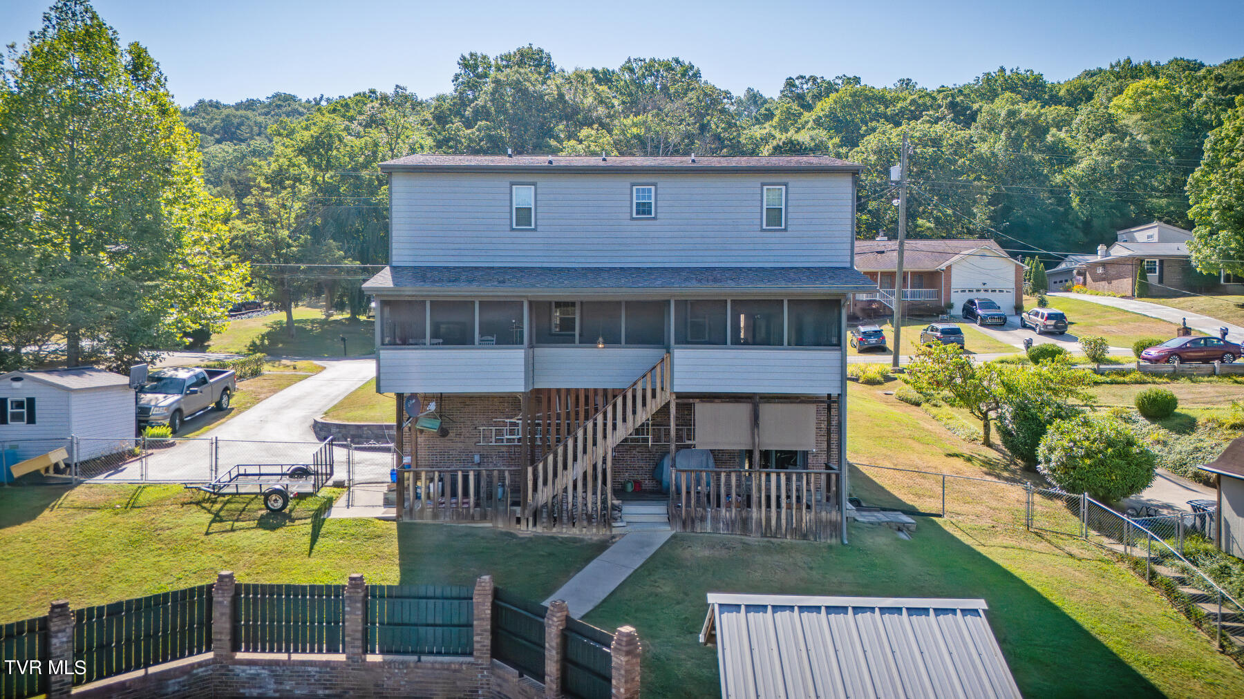 3912 Thornton Drive