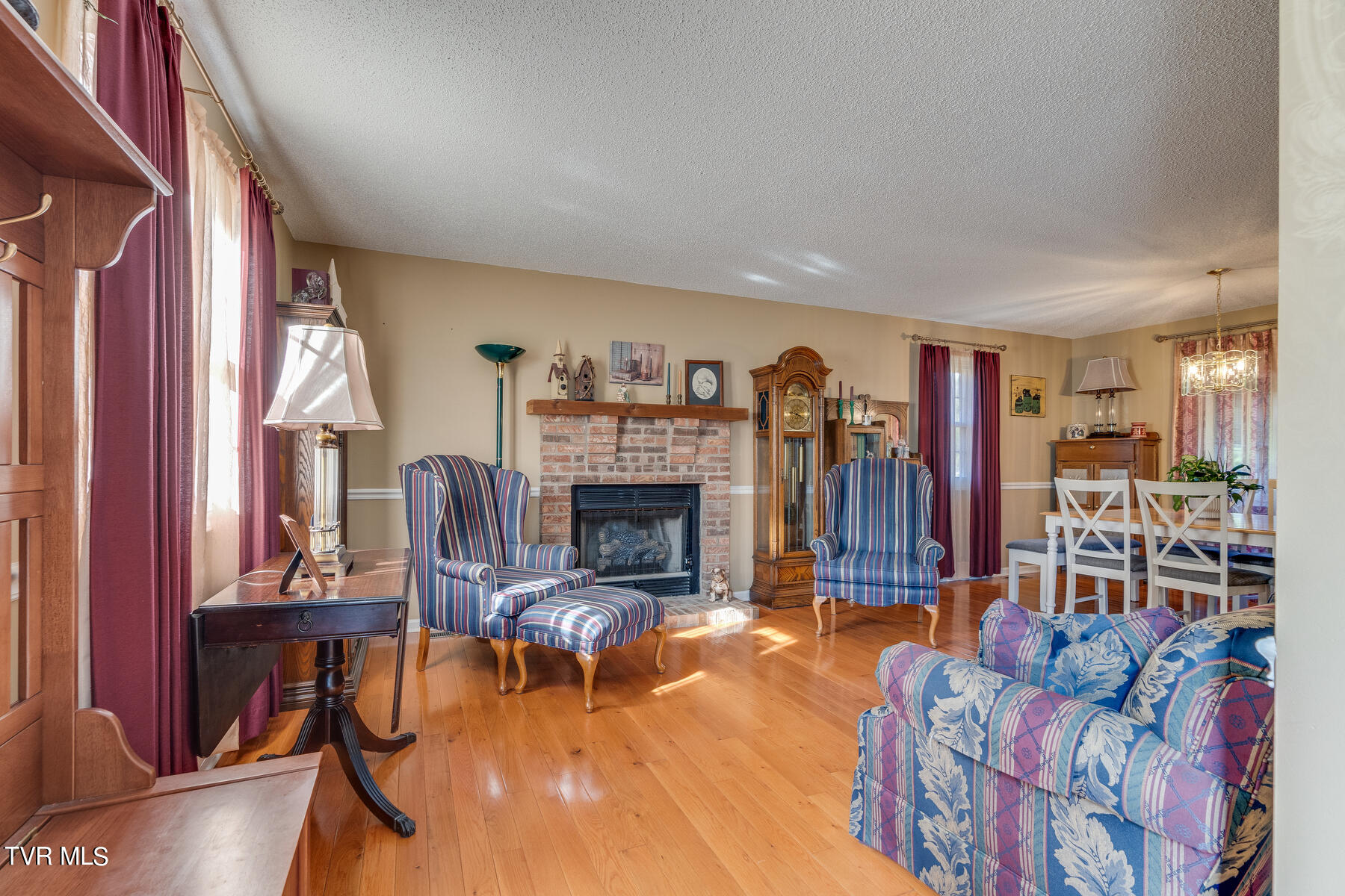 3912 Thornton Drive
