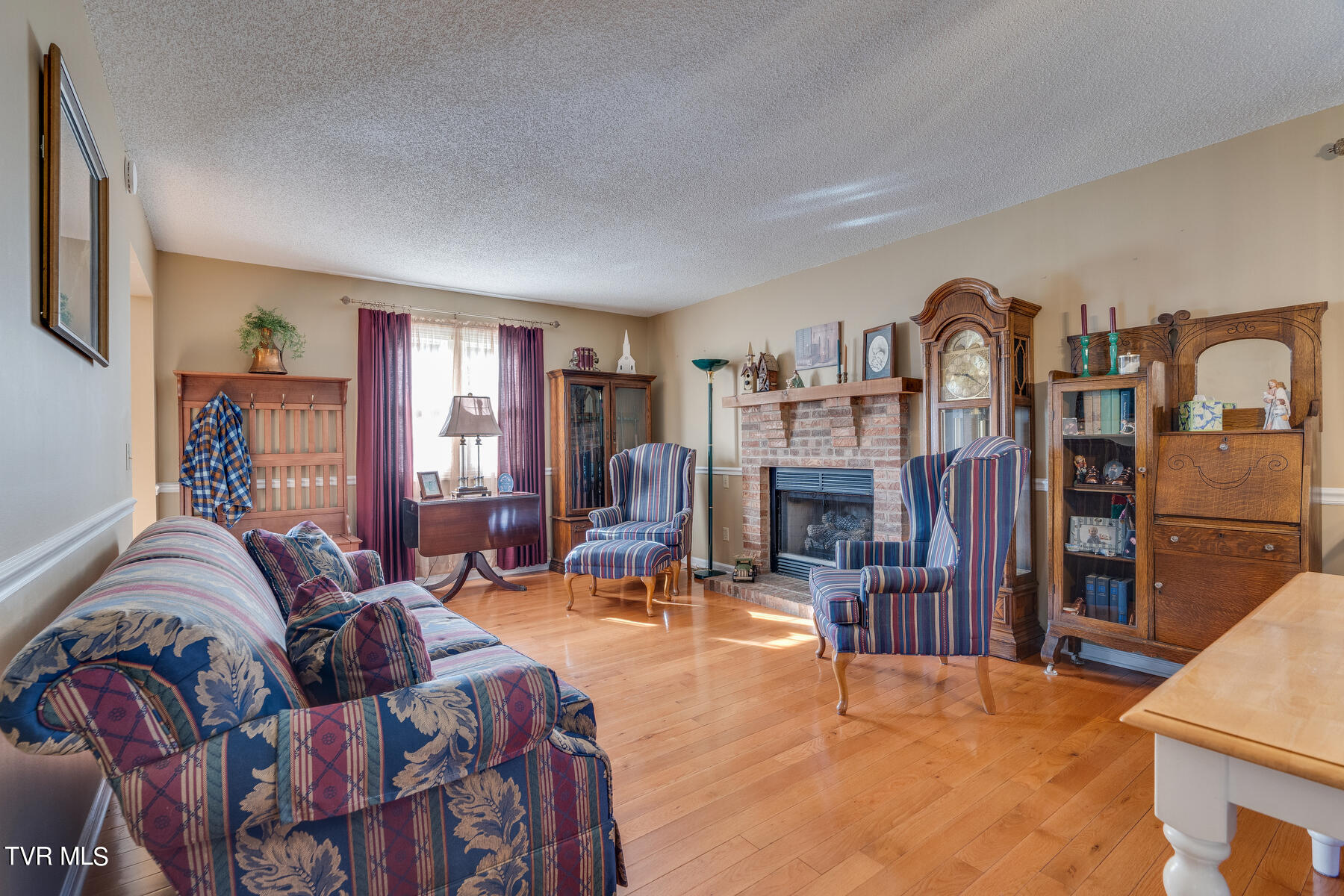 3912 Thornton Drive