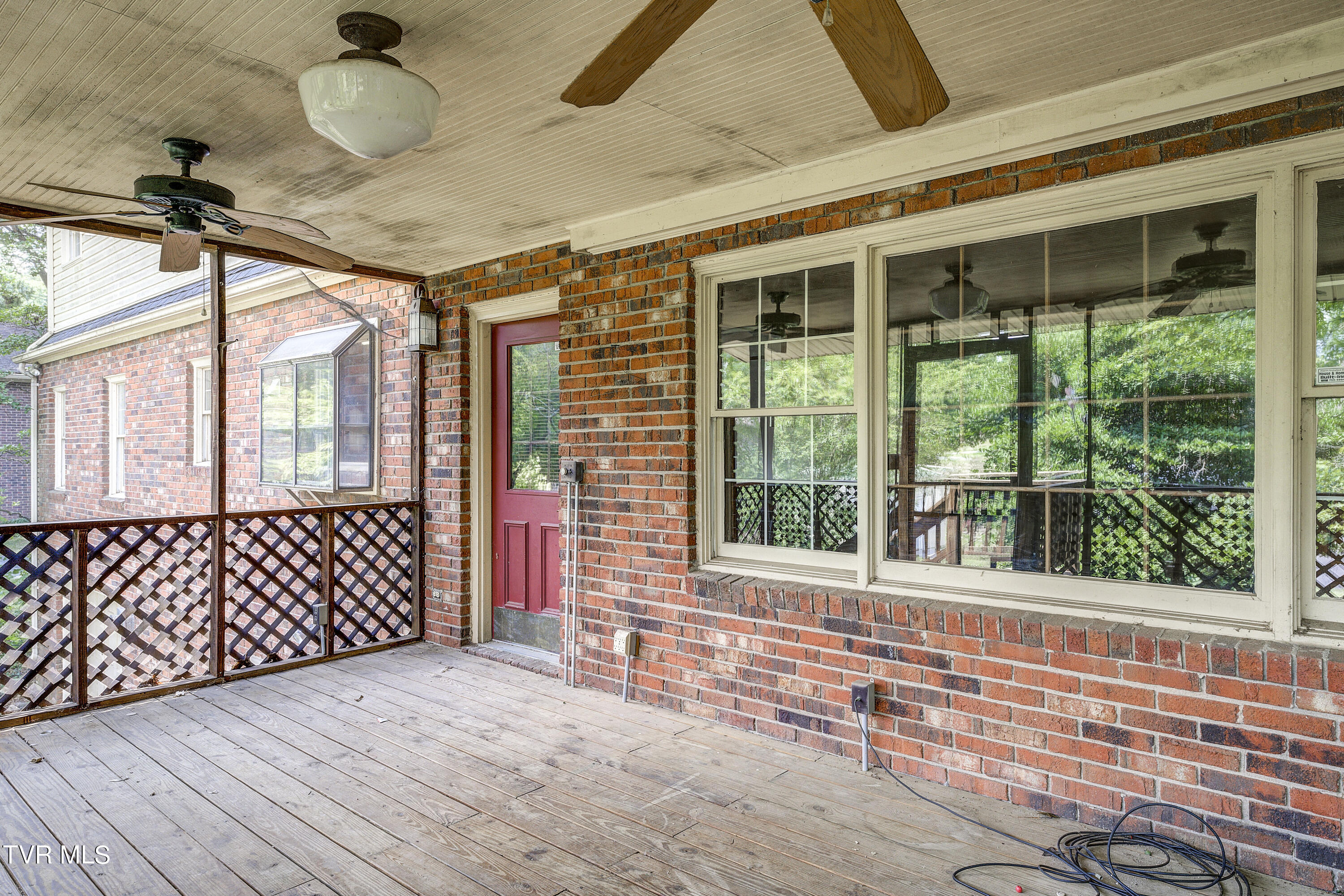 301 Coralwood Drive