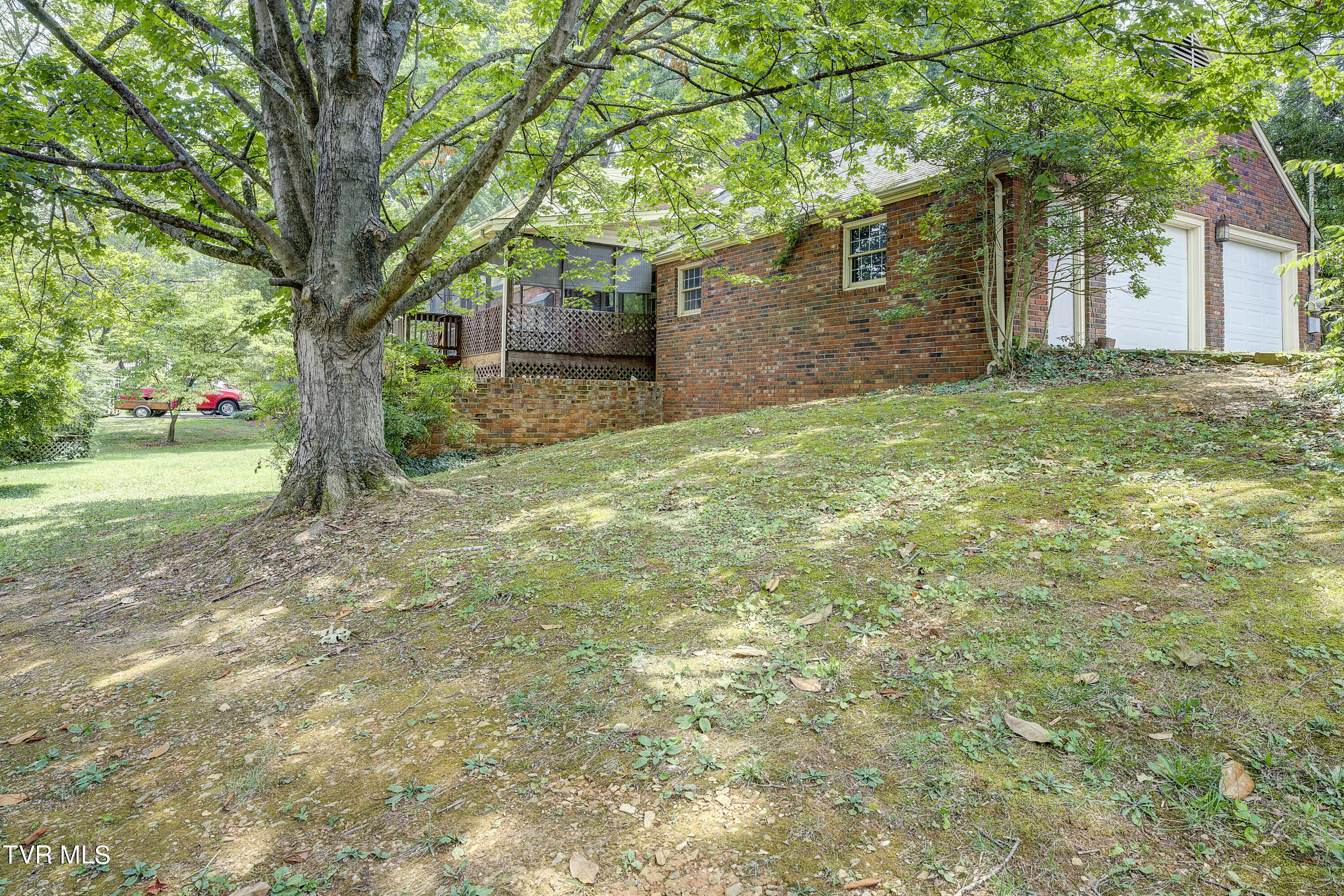 301 Coralwood Drive