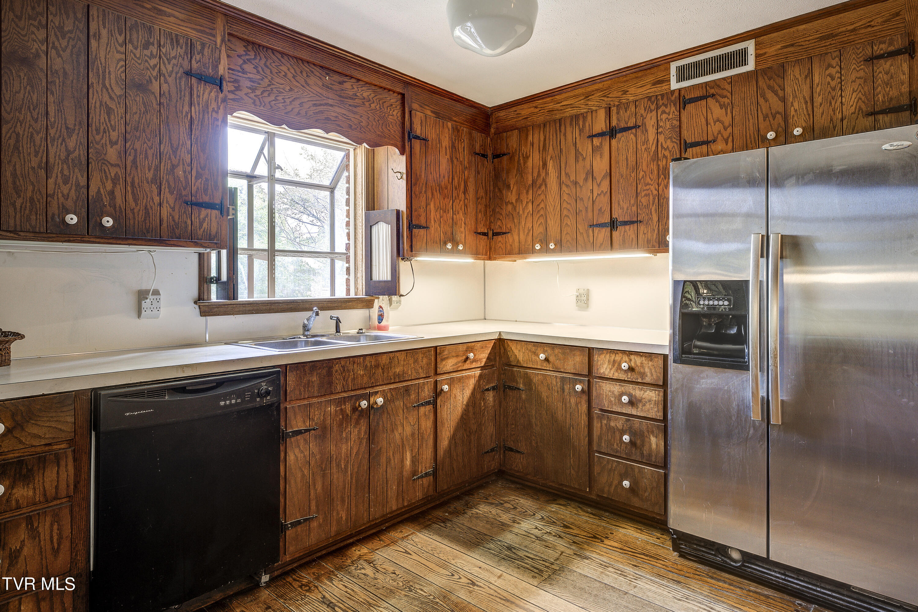 301 Coralwood Drive