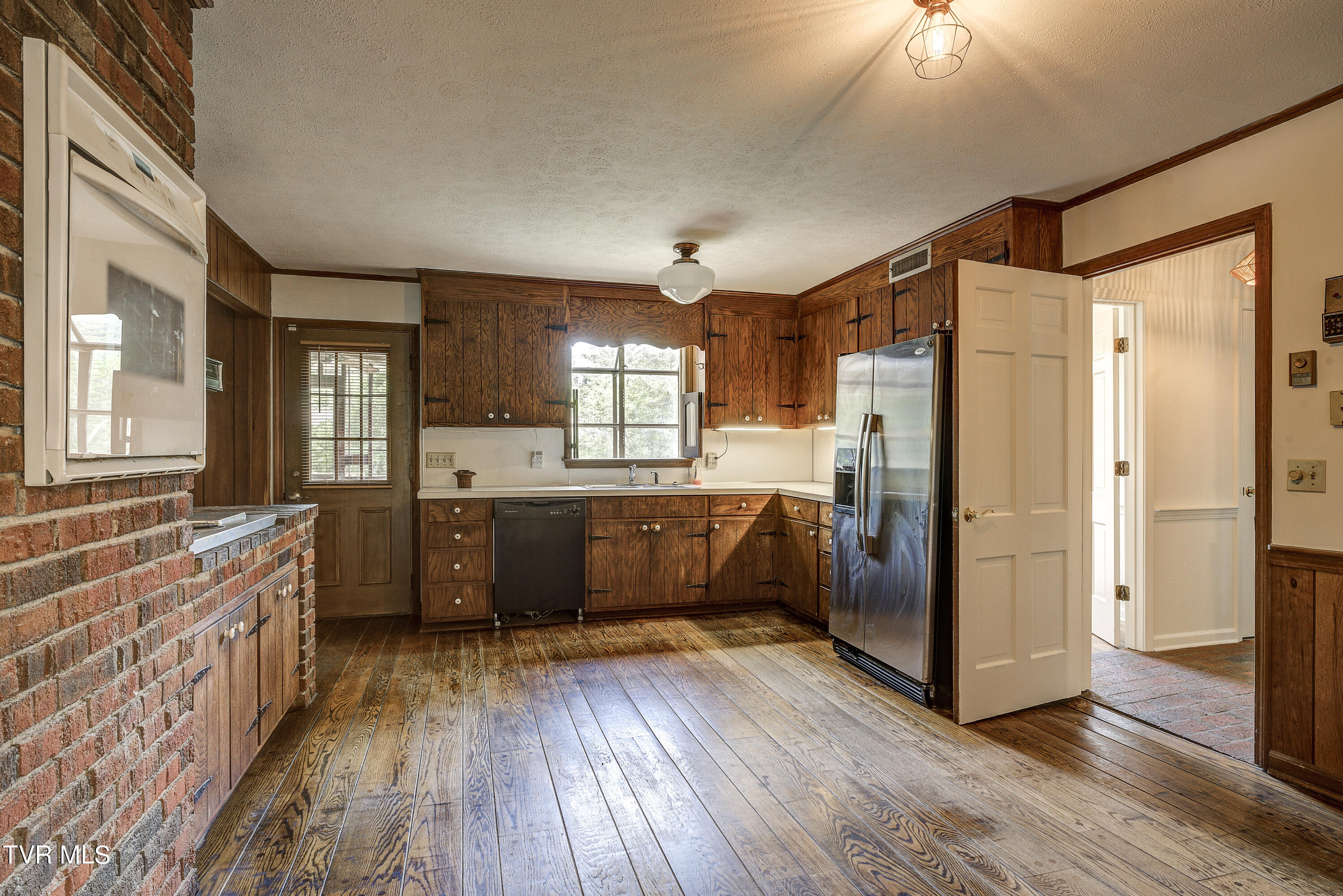301 Coralwood Drive