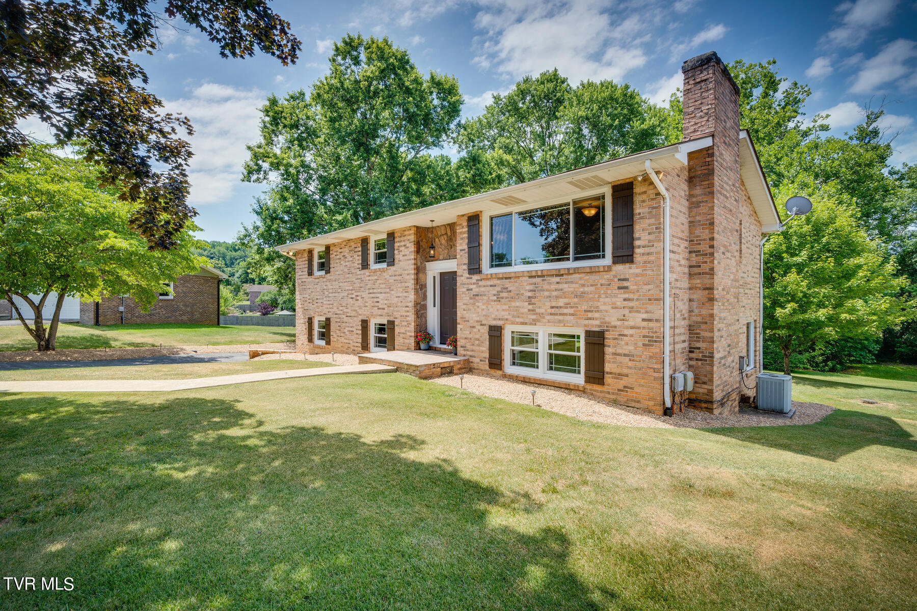 194 Deertrack Lane