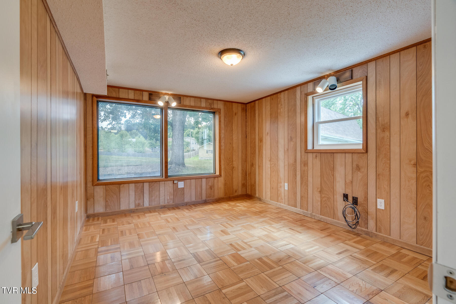 194 Deertrack Lane