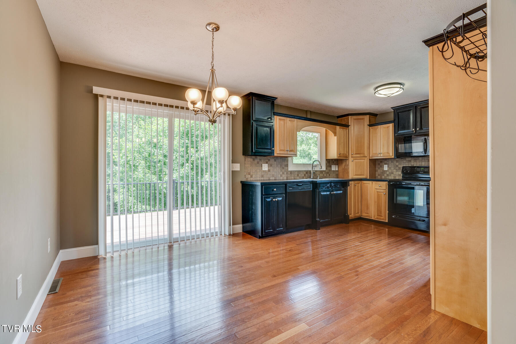 194 Deertrack Lane