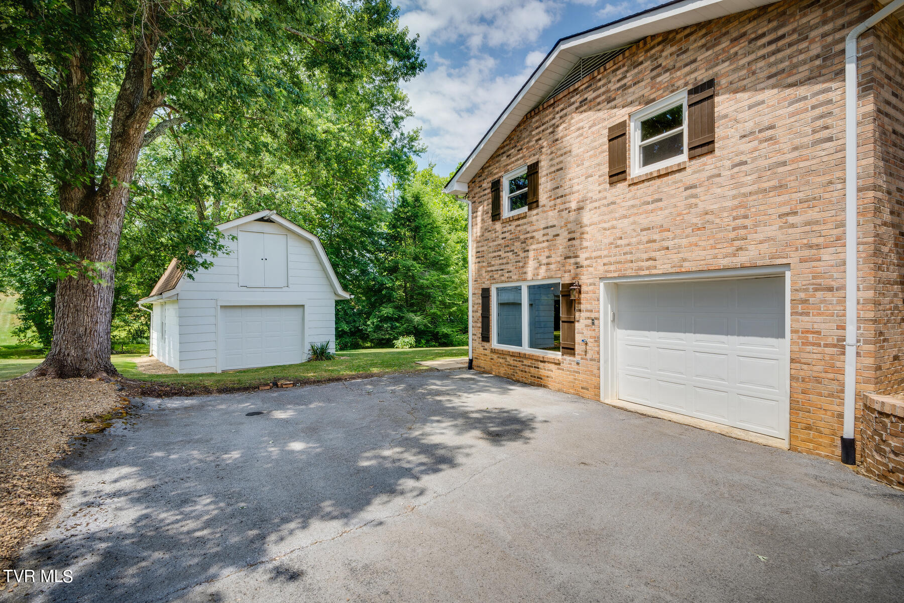 194 Deertrack Lane