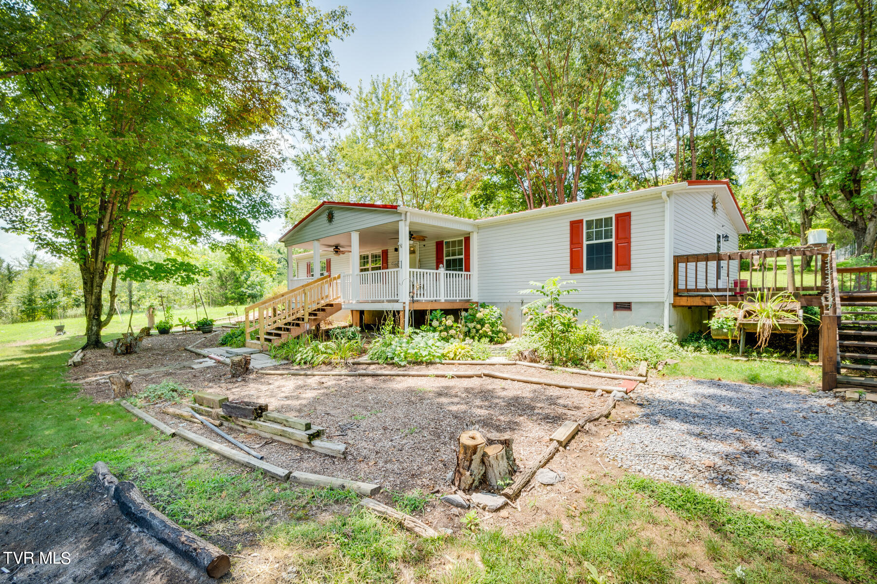 1862 South Highway 81