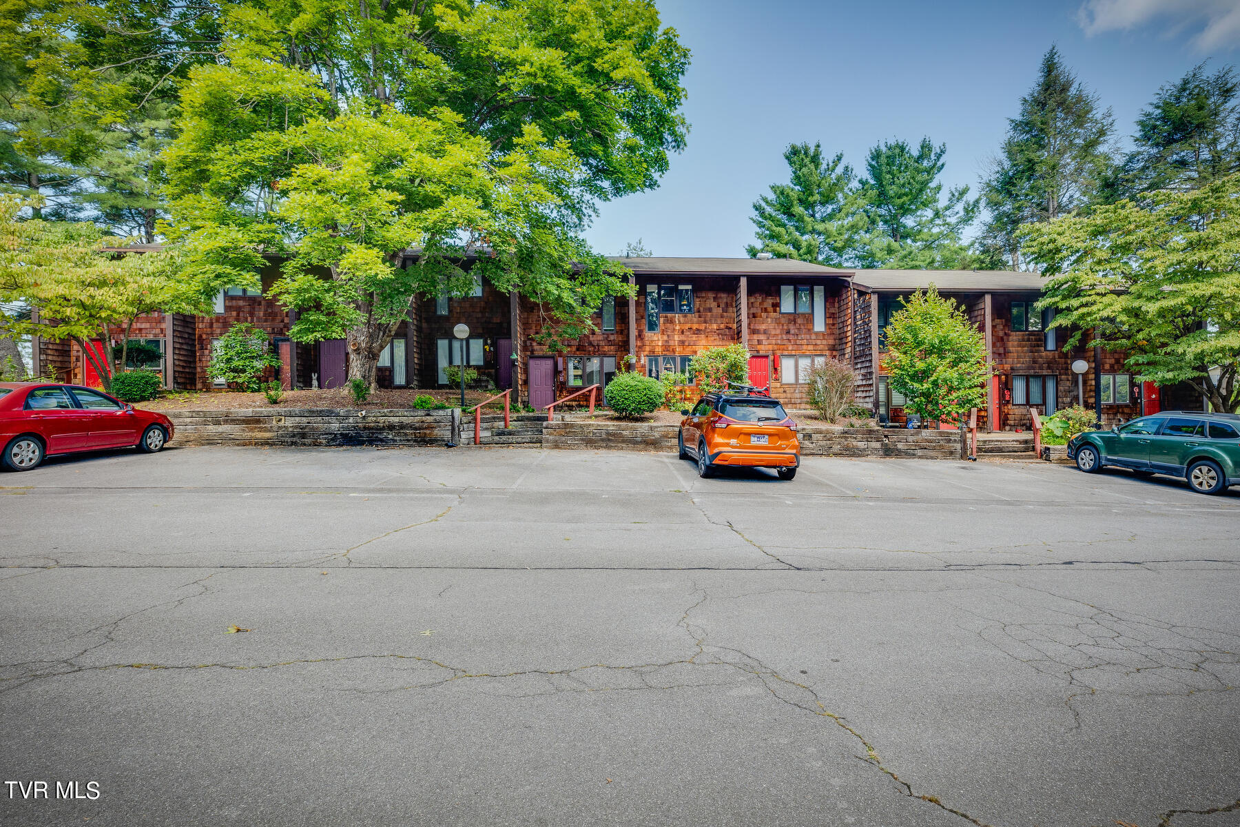115 Beechnut Street, G6