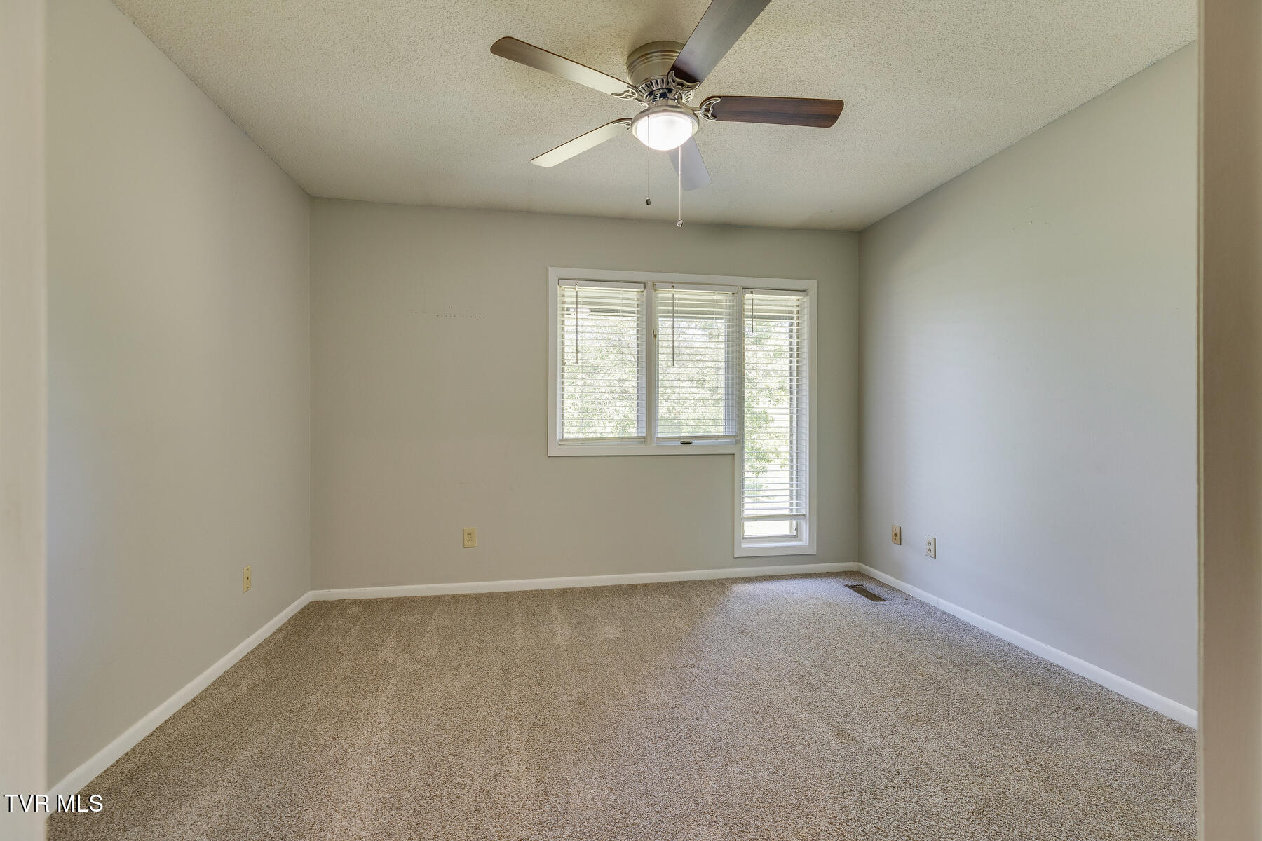 115 Beechnut Street, G6