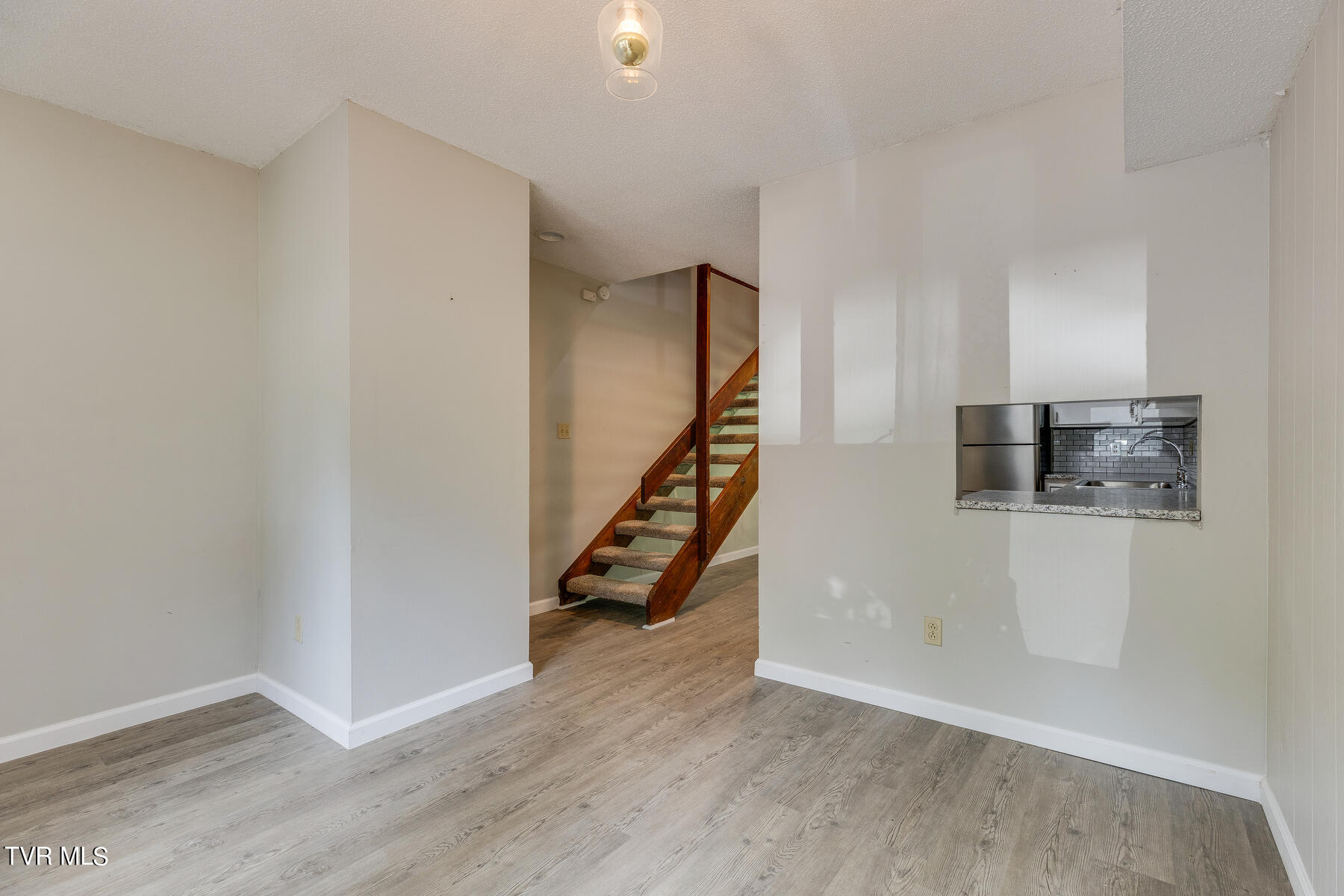 115 Beechnut Street, G6