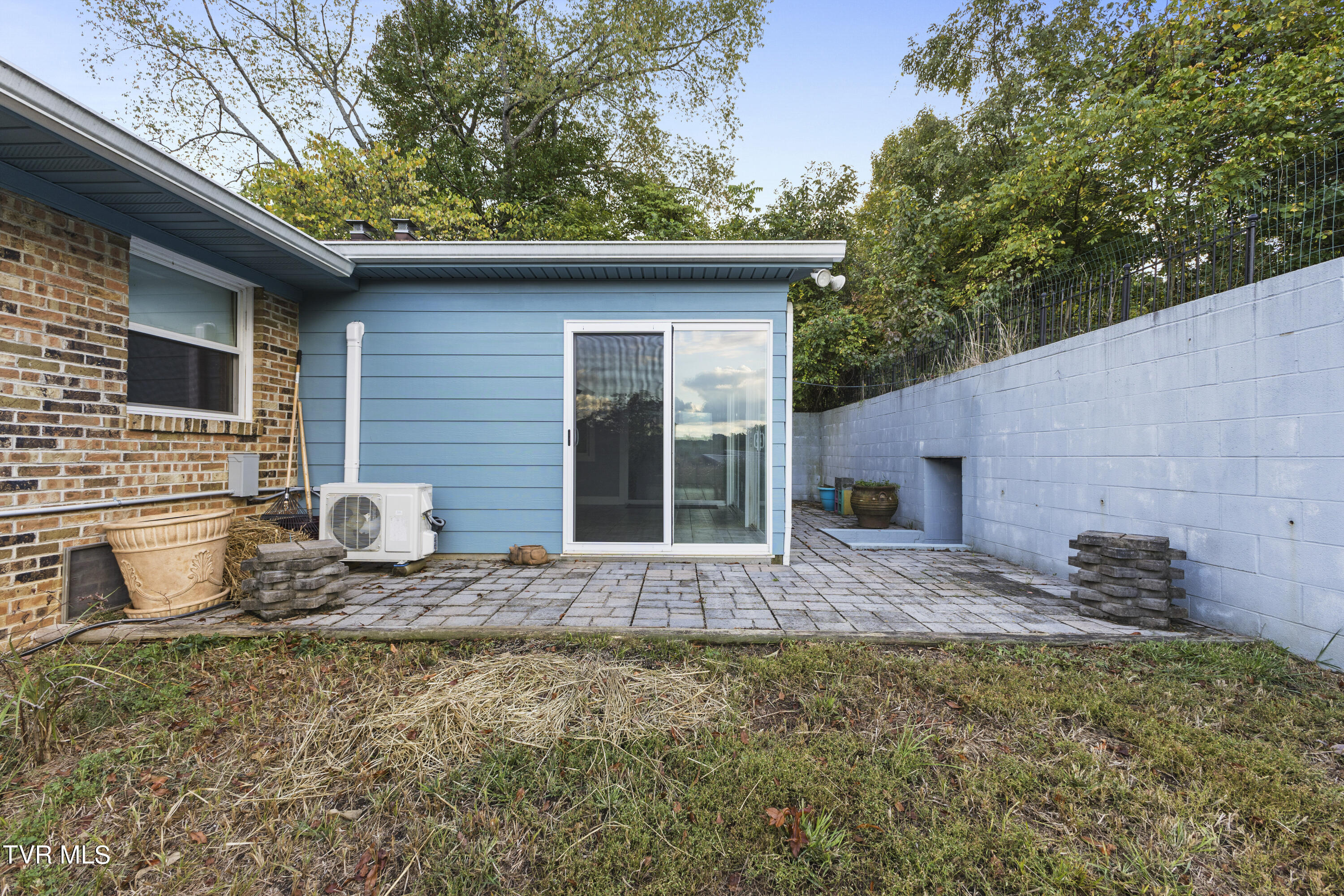 225 Royal Drive