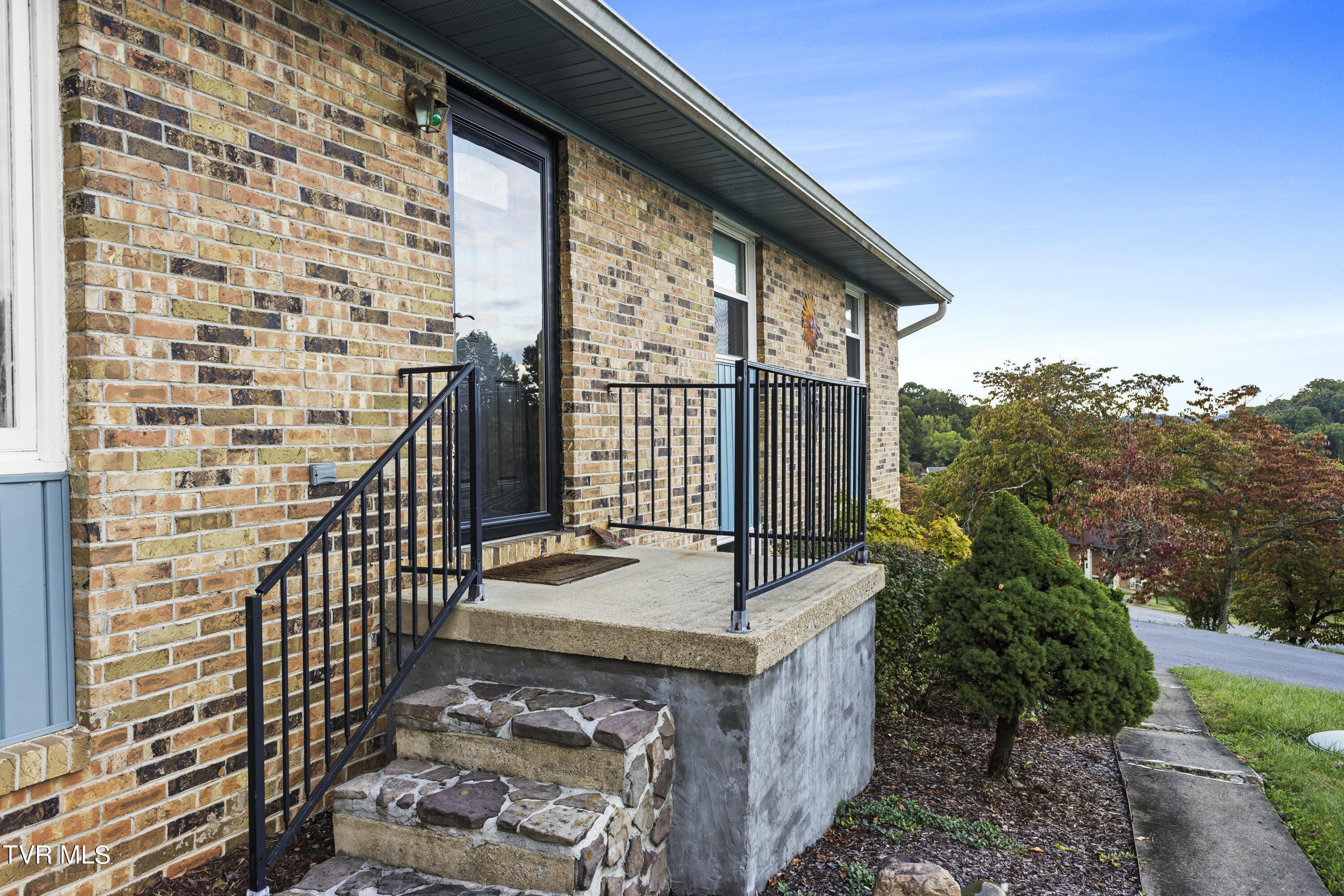 225 Royal Drive