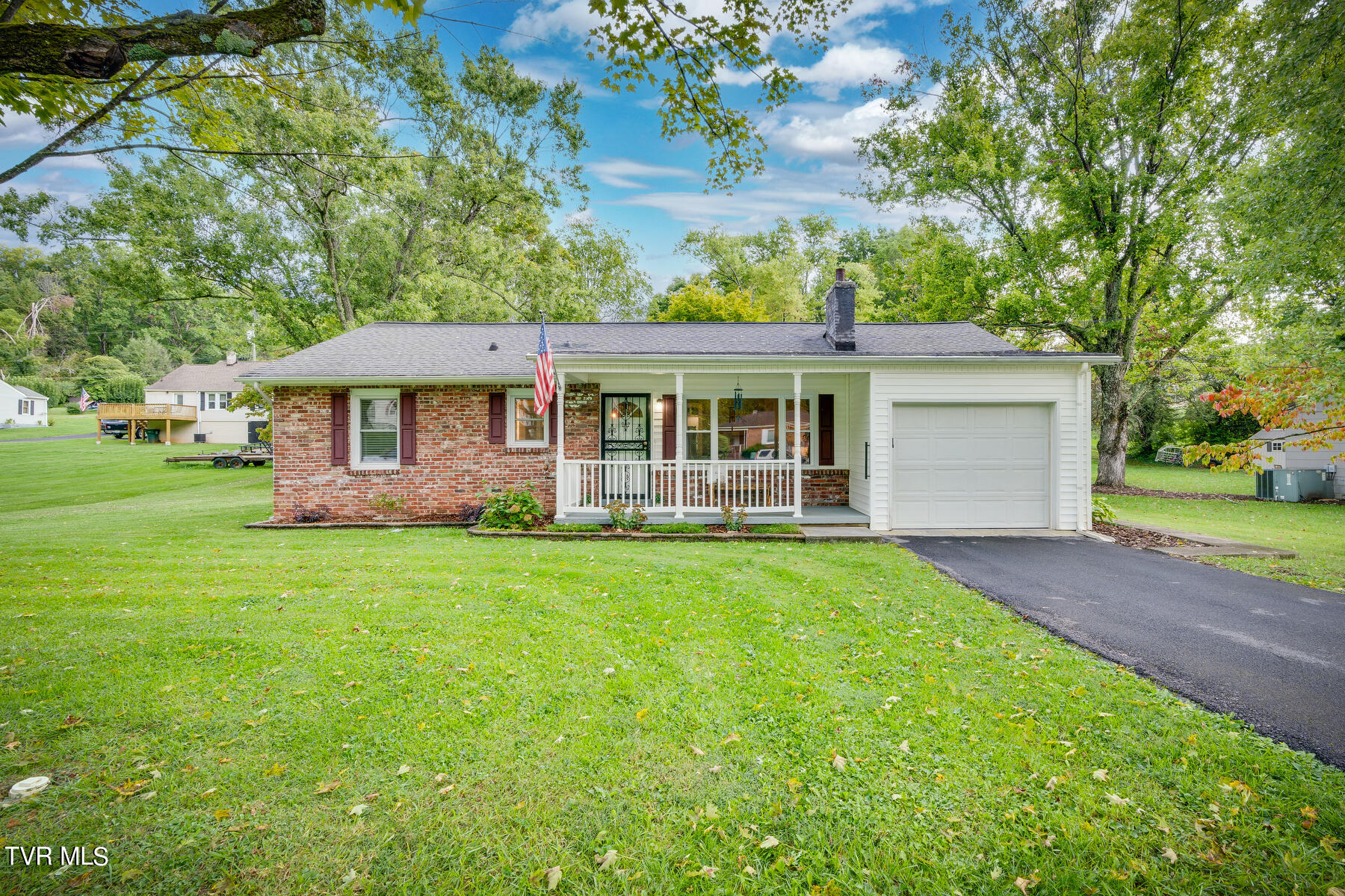 1180 Valley Drive