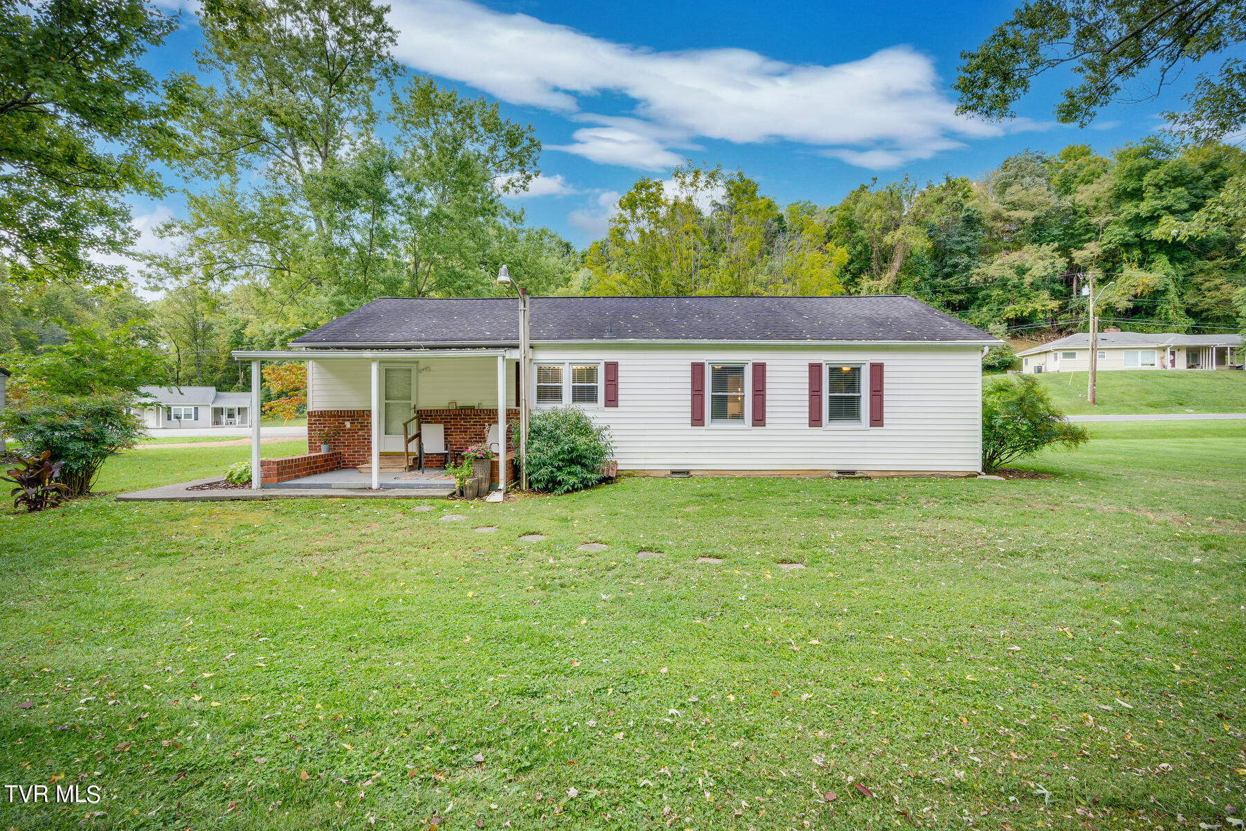 1180 Valley Drive