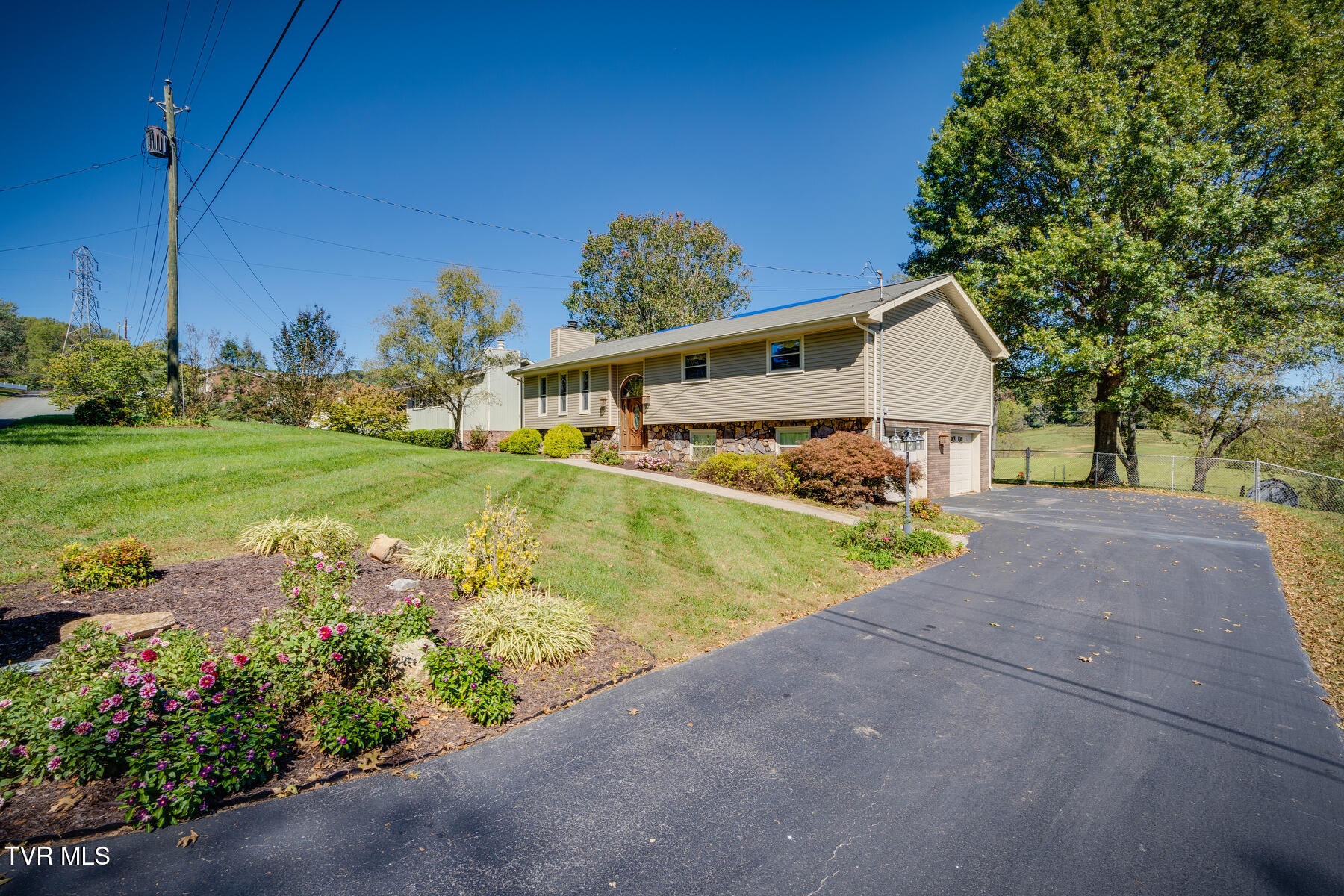 4817 Lake Park Drive