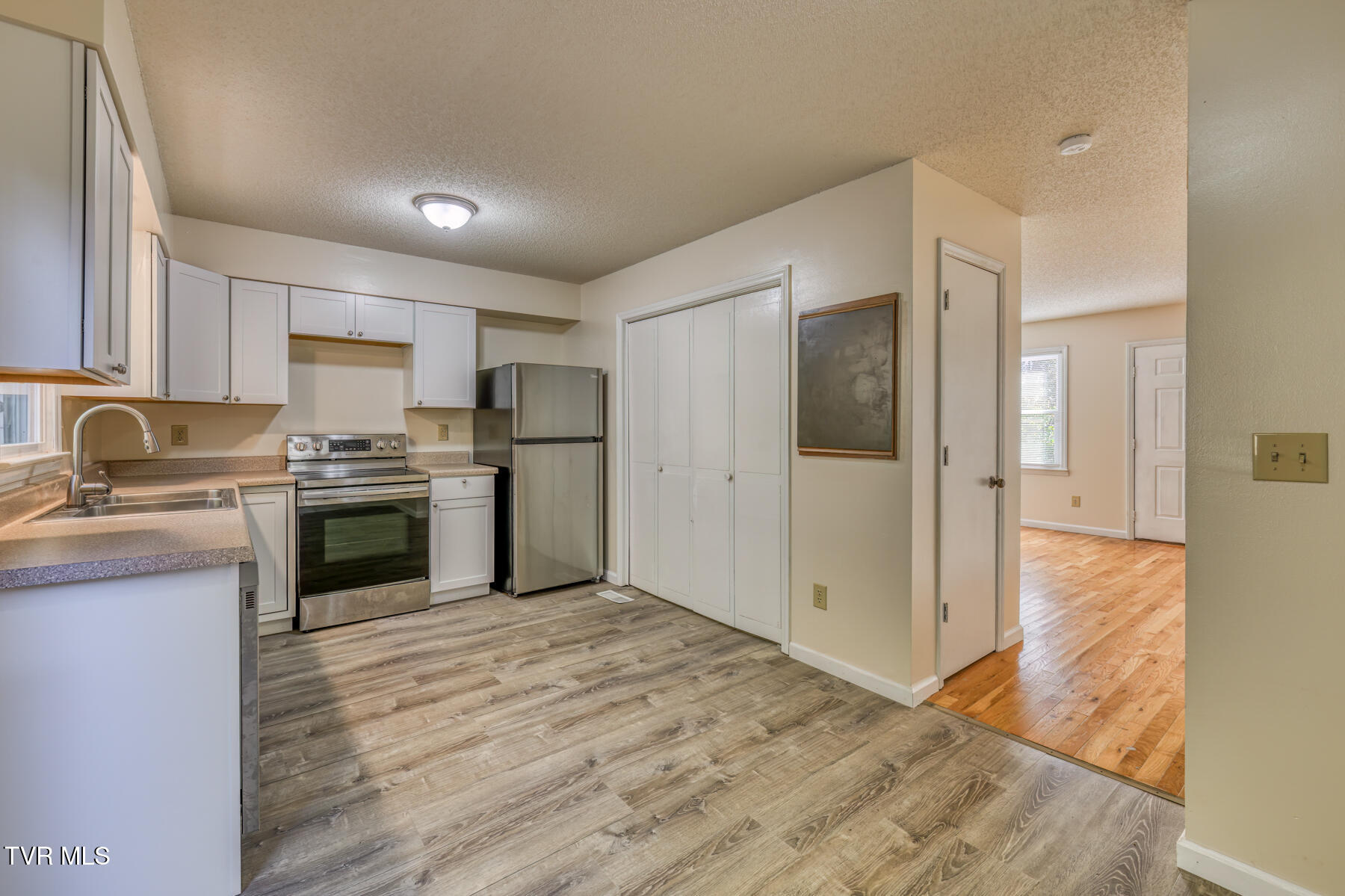 225 Huckleberry Road, 2