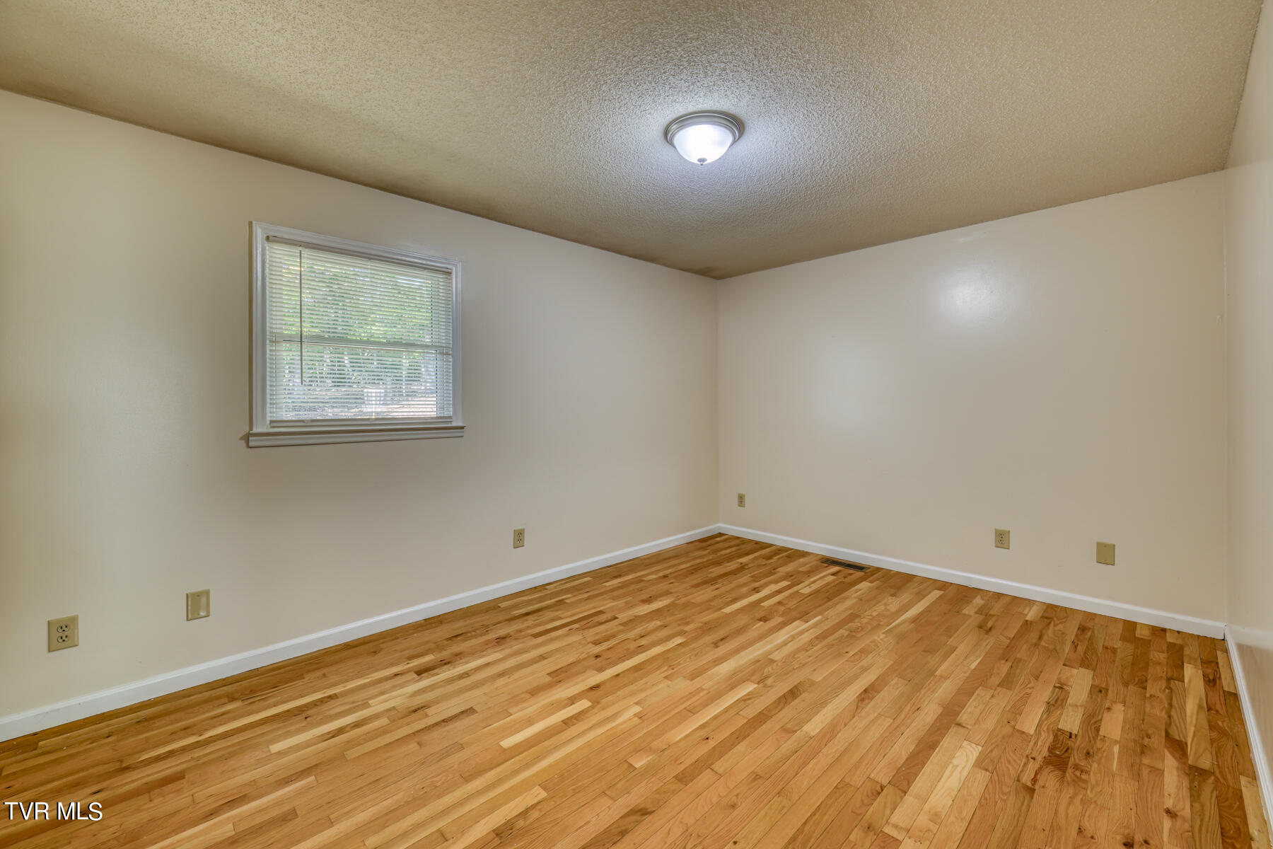 225 Huckleberry Road, 2