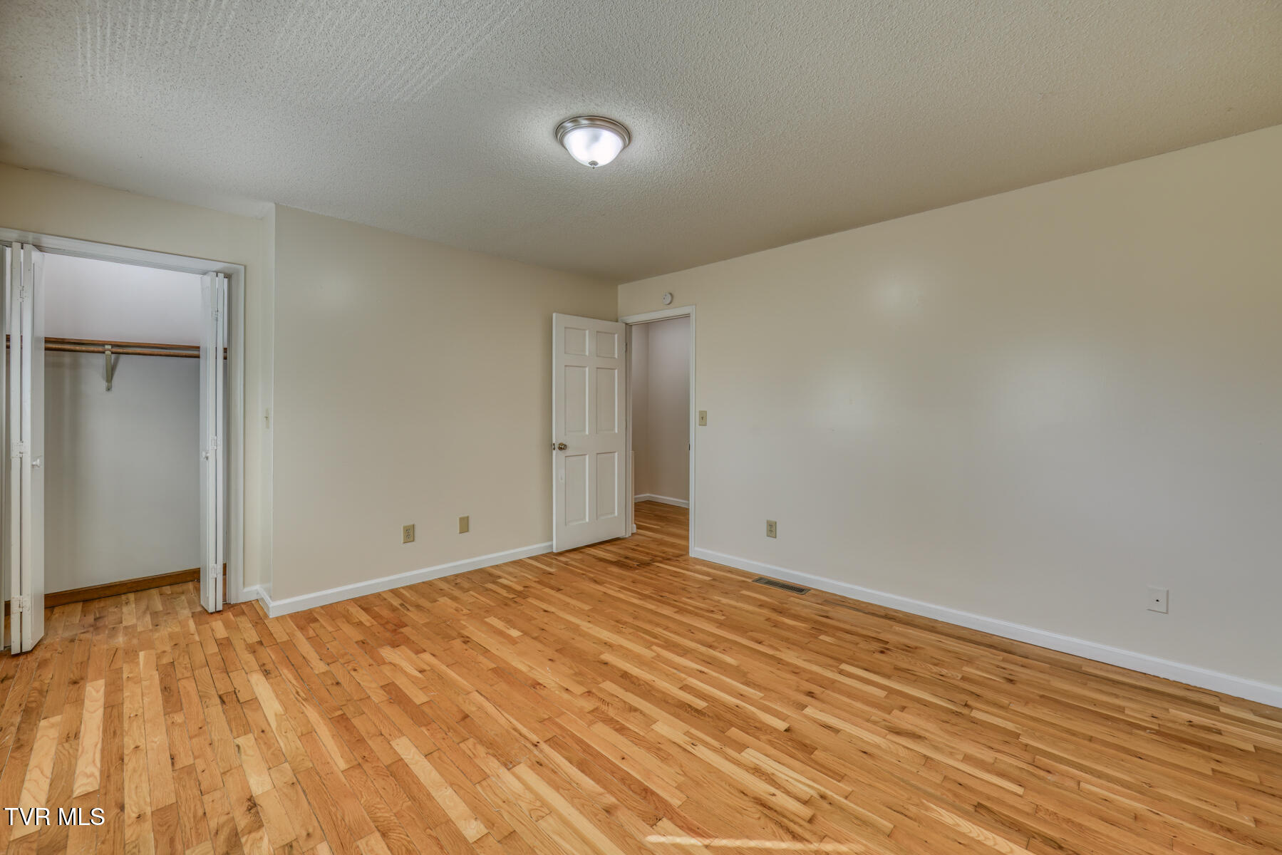 225 Huckleberry Road, 2