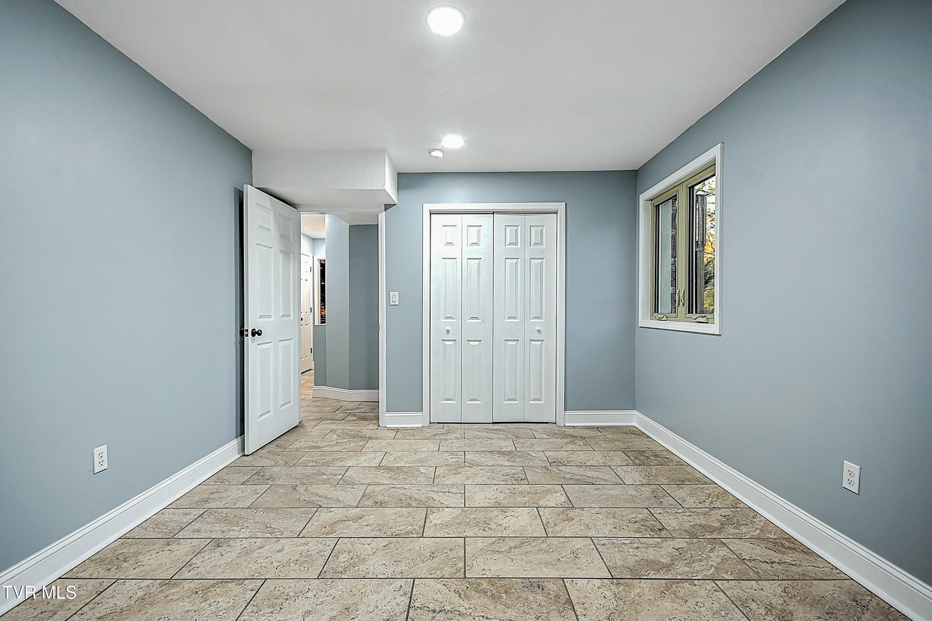 203 Windmere Place