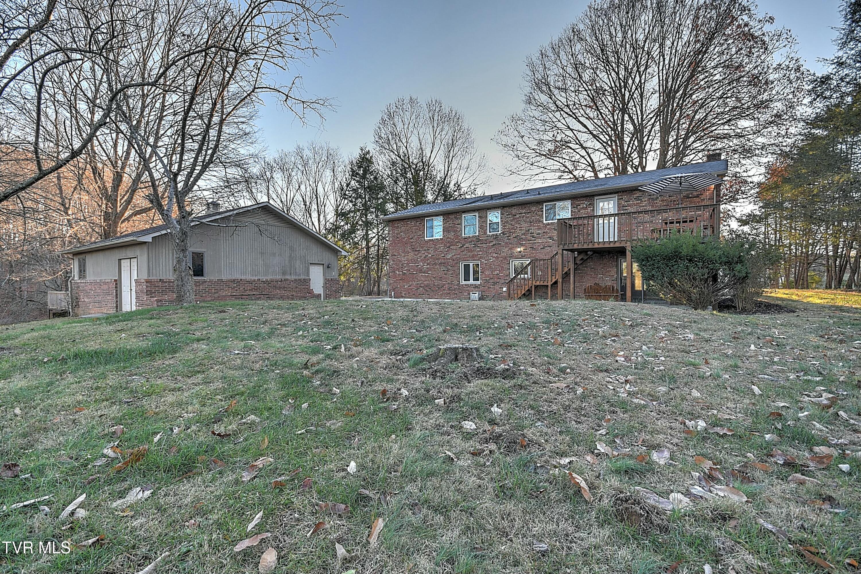 203 Windmere Place