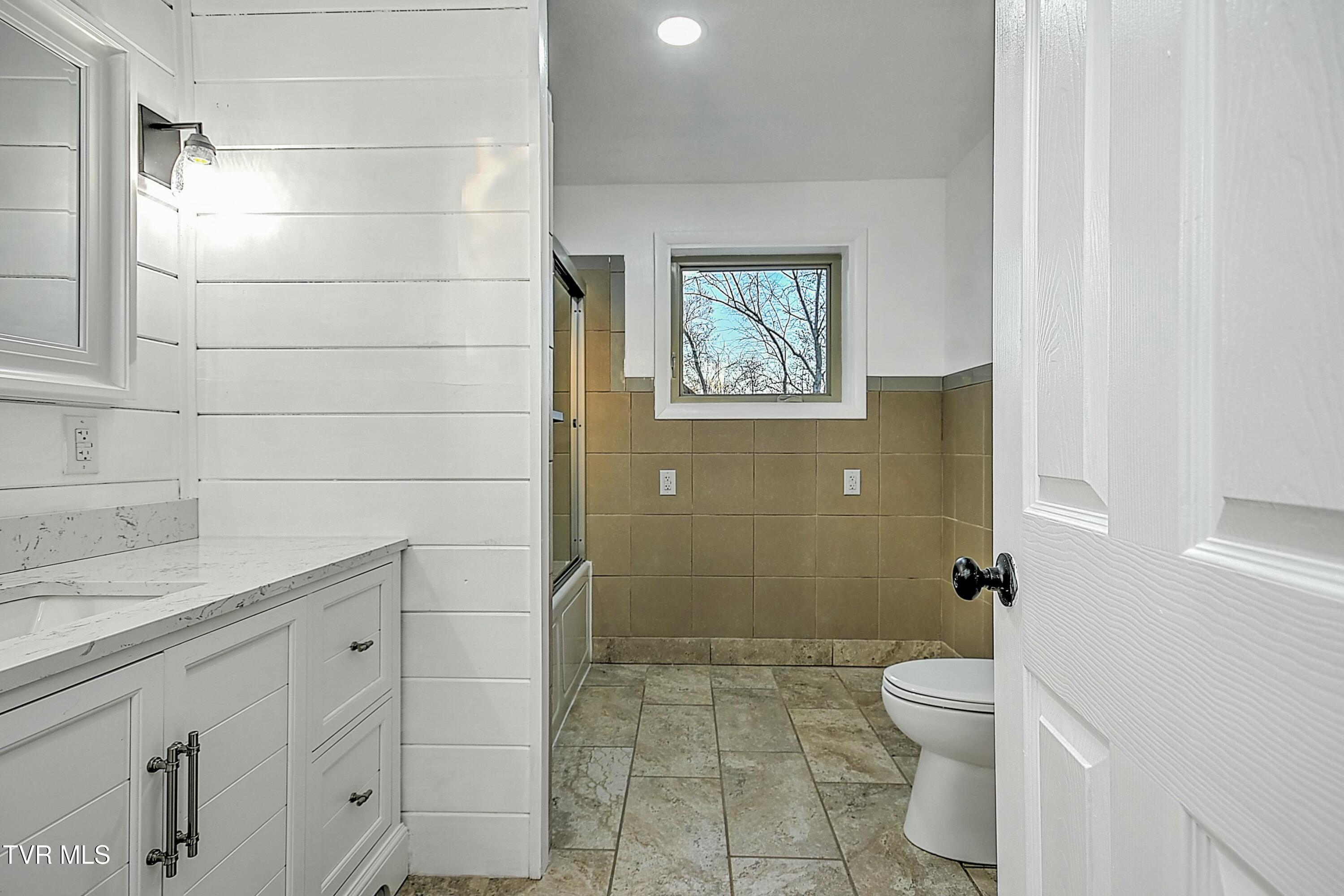 203 Windmere Place