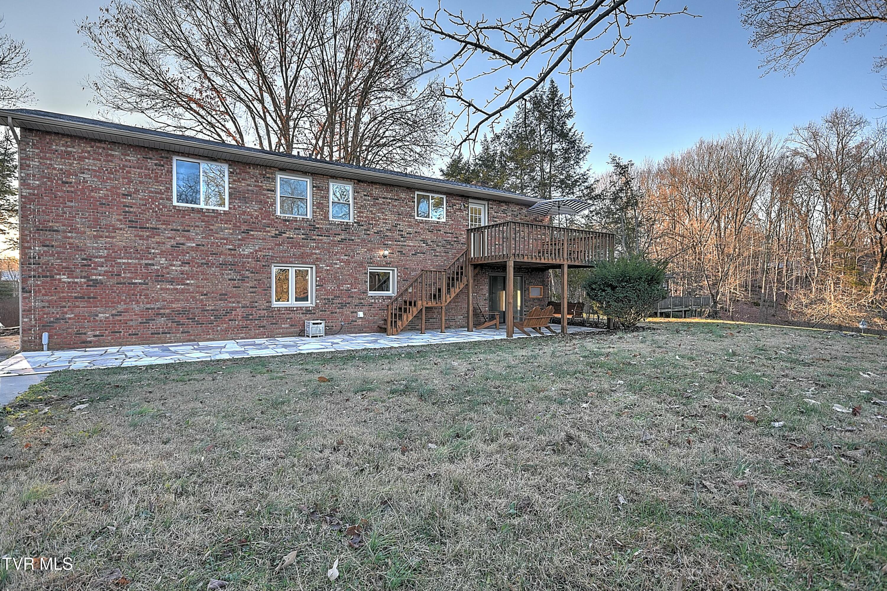 203 Windmere Place
