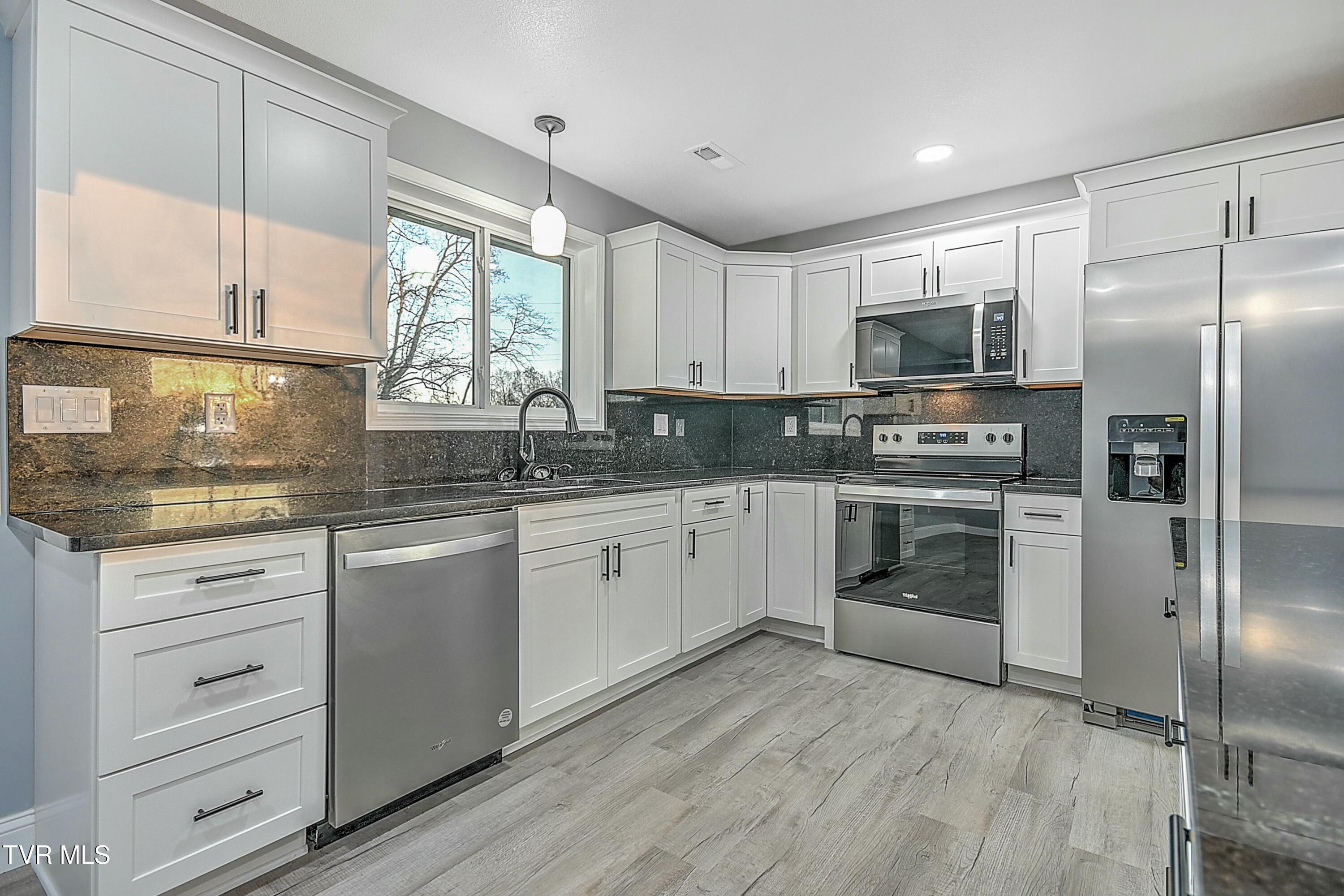 203 Windmere Place