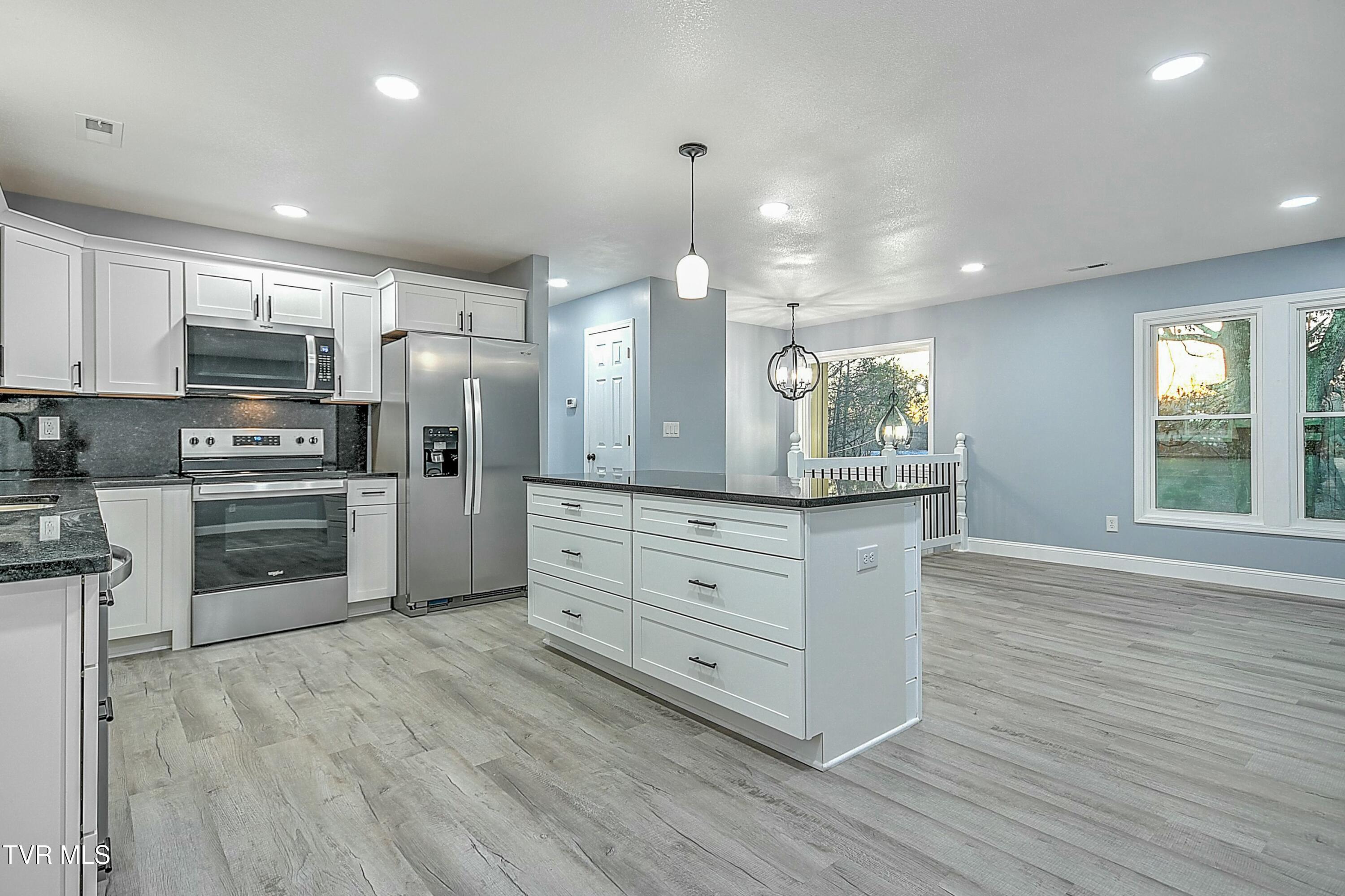 203 Windmere Place
