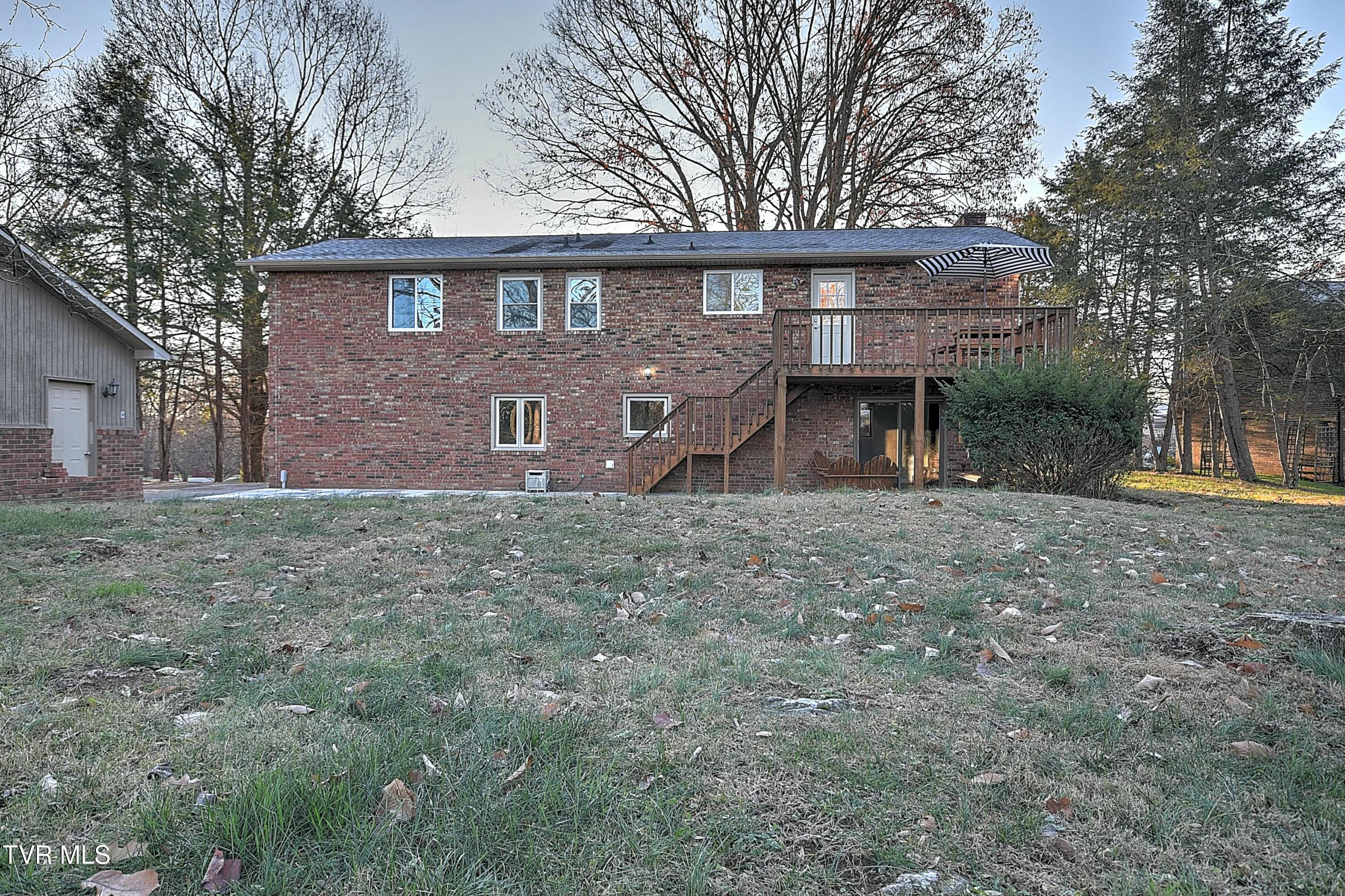 203 Windmere Place