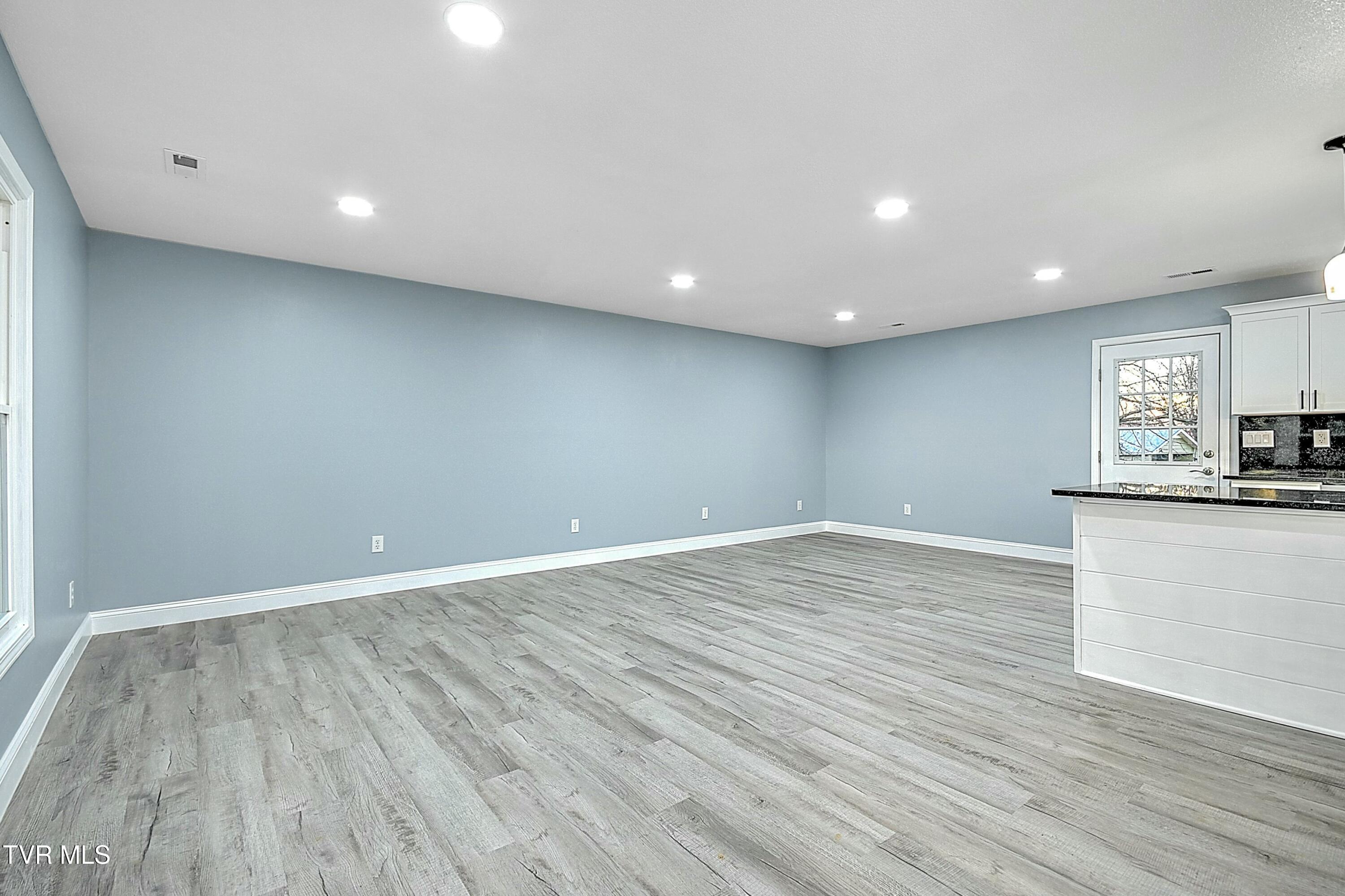 203 Windmere Place
