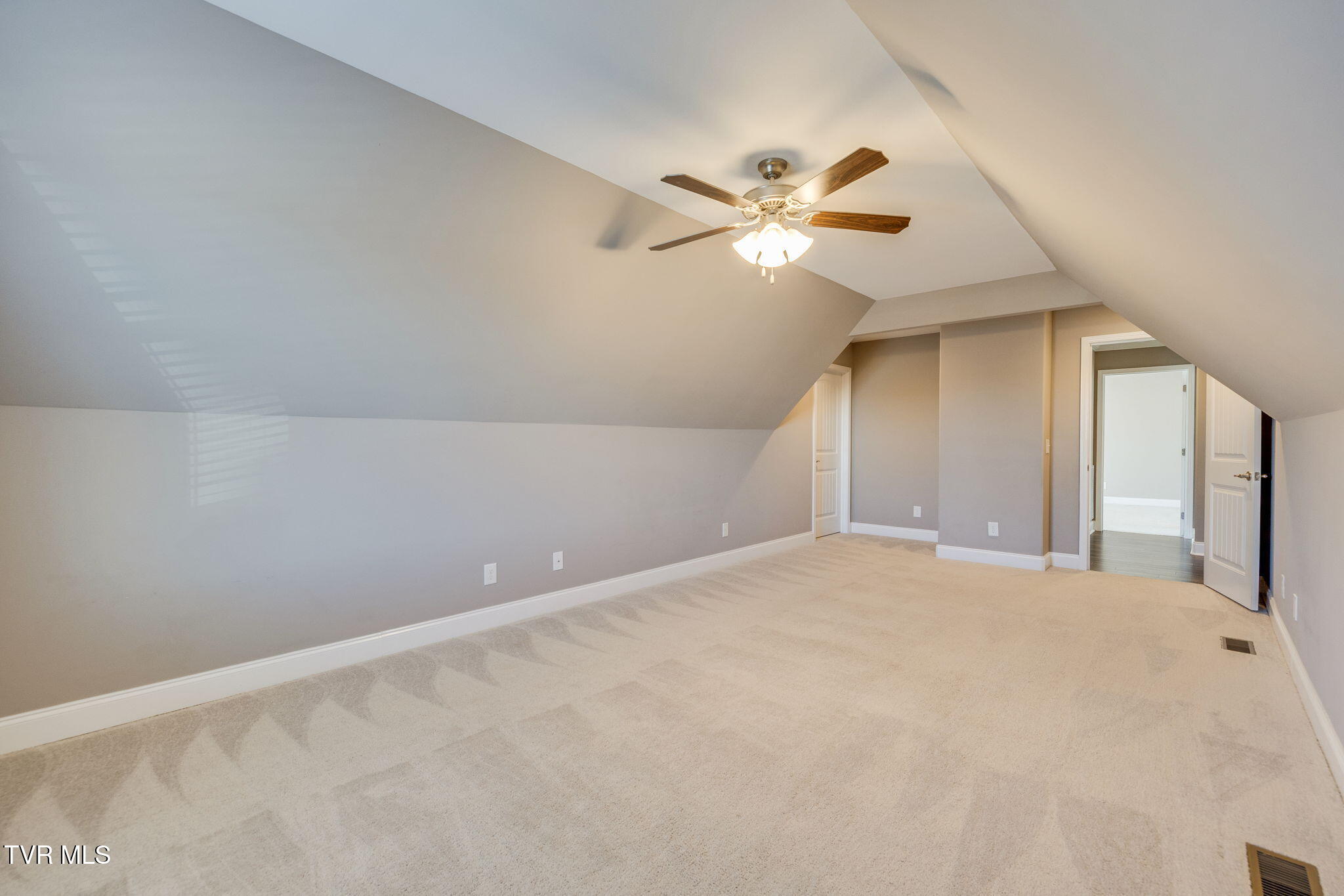 3144 London Road