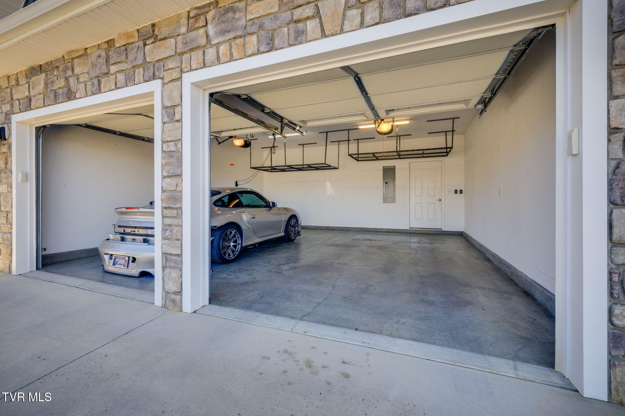 3144 London Road