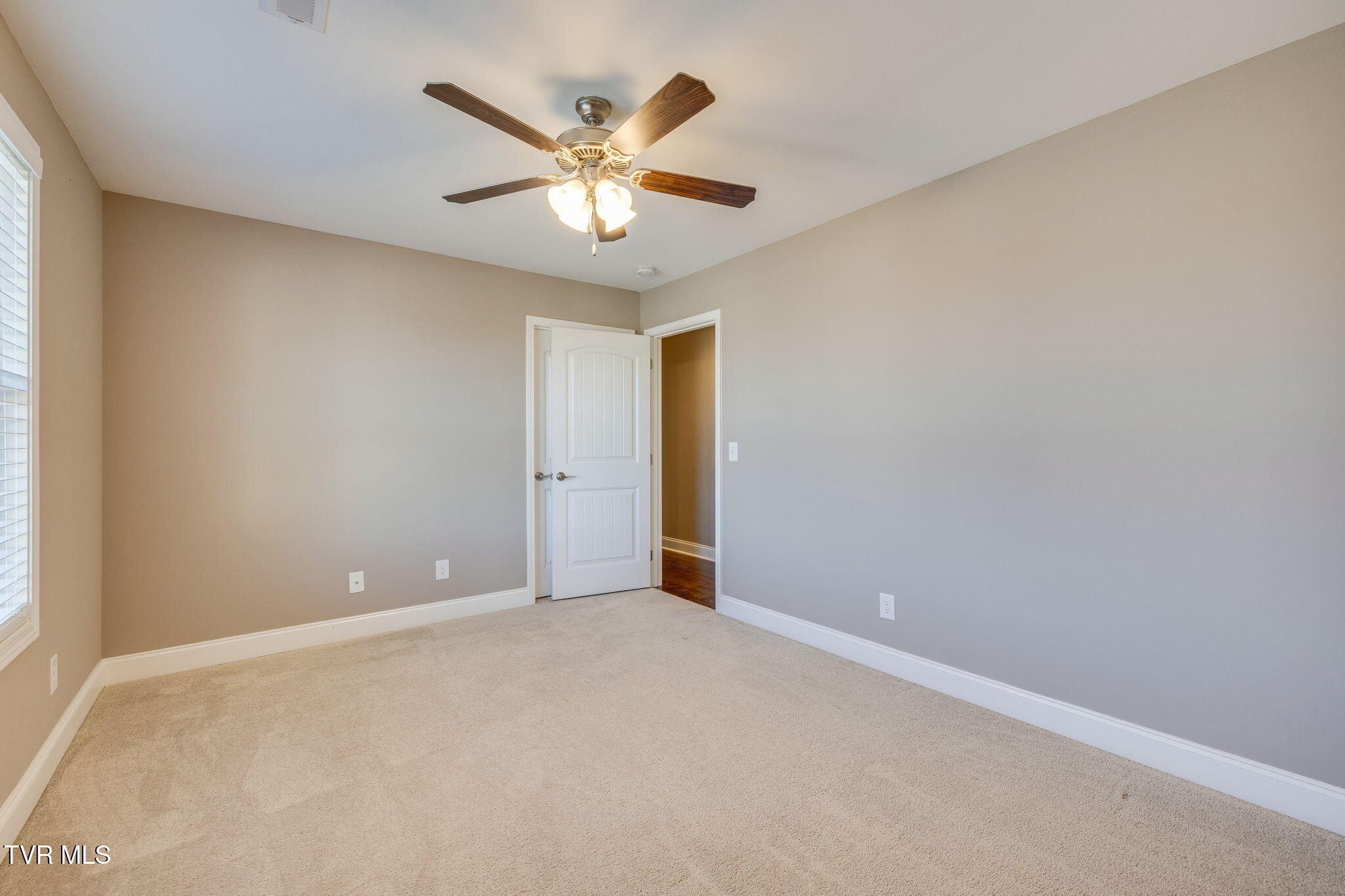 3144 London Road